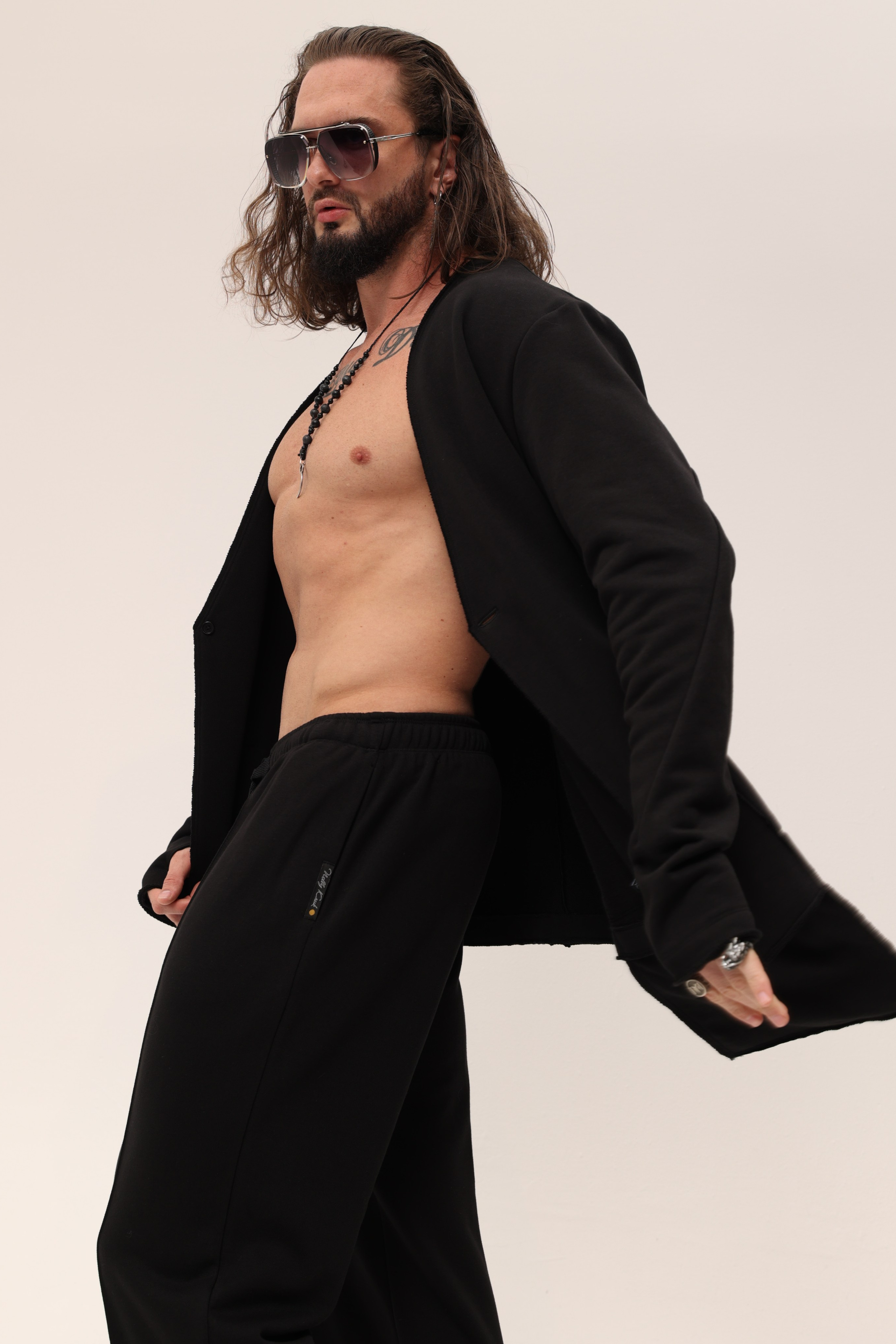 Модель для предметной съемки Алексей Б. Н.Н.| Sale Easy