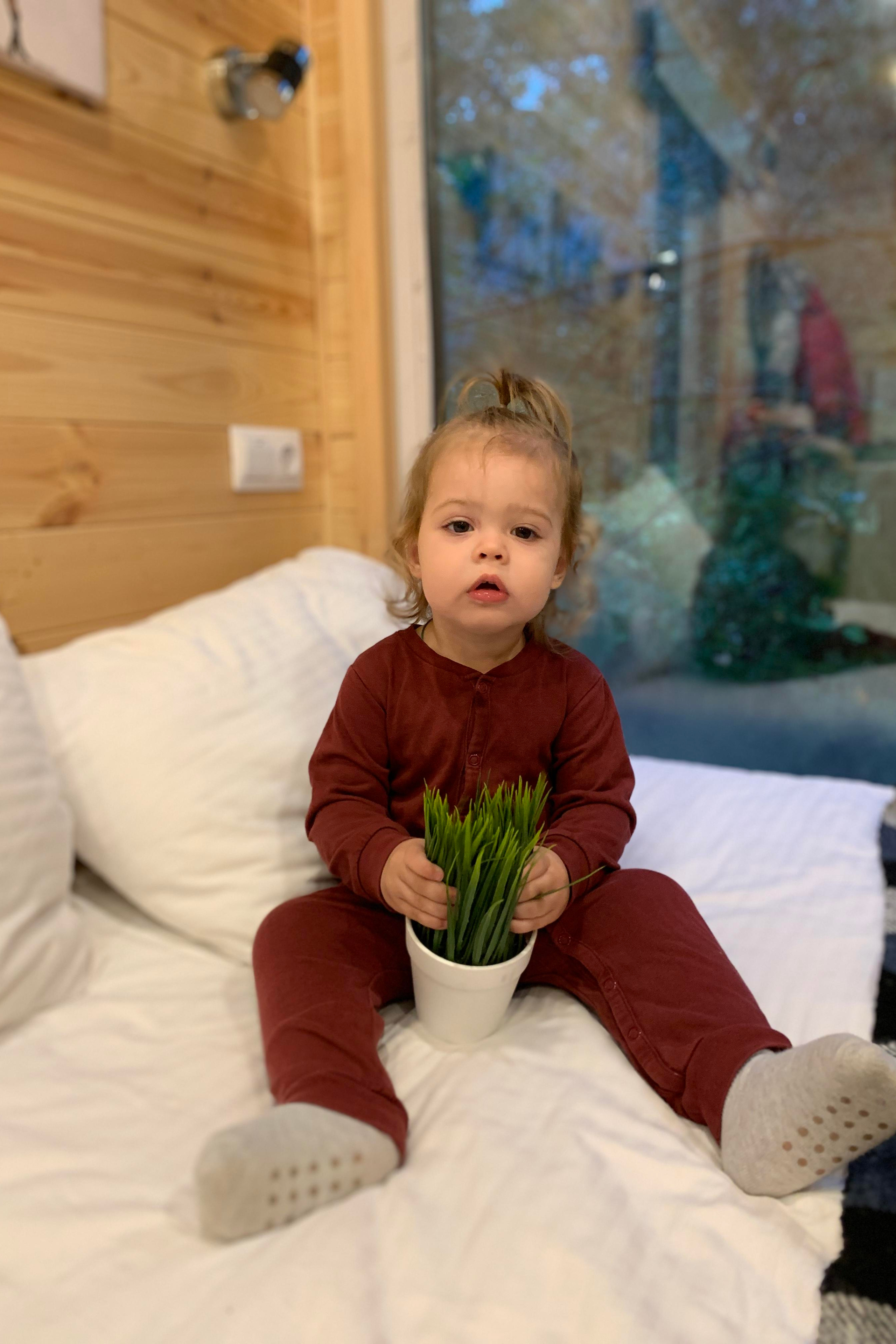 Модель девочка для предметной съемки Ульяна А. Н.Новгород | Sale Easy