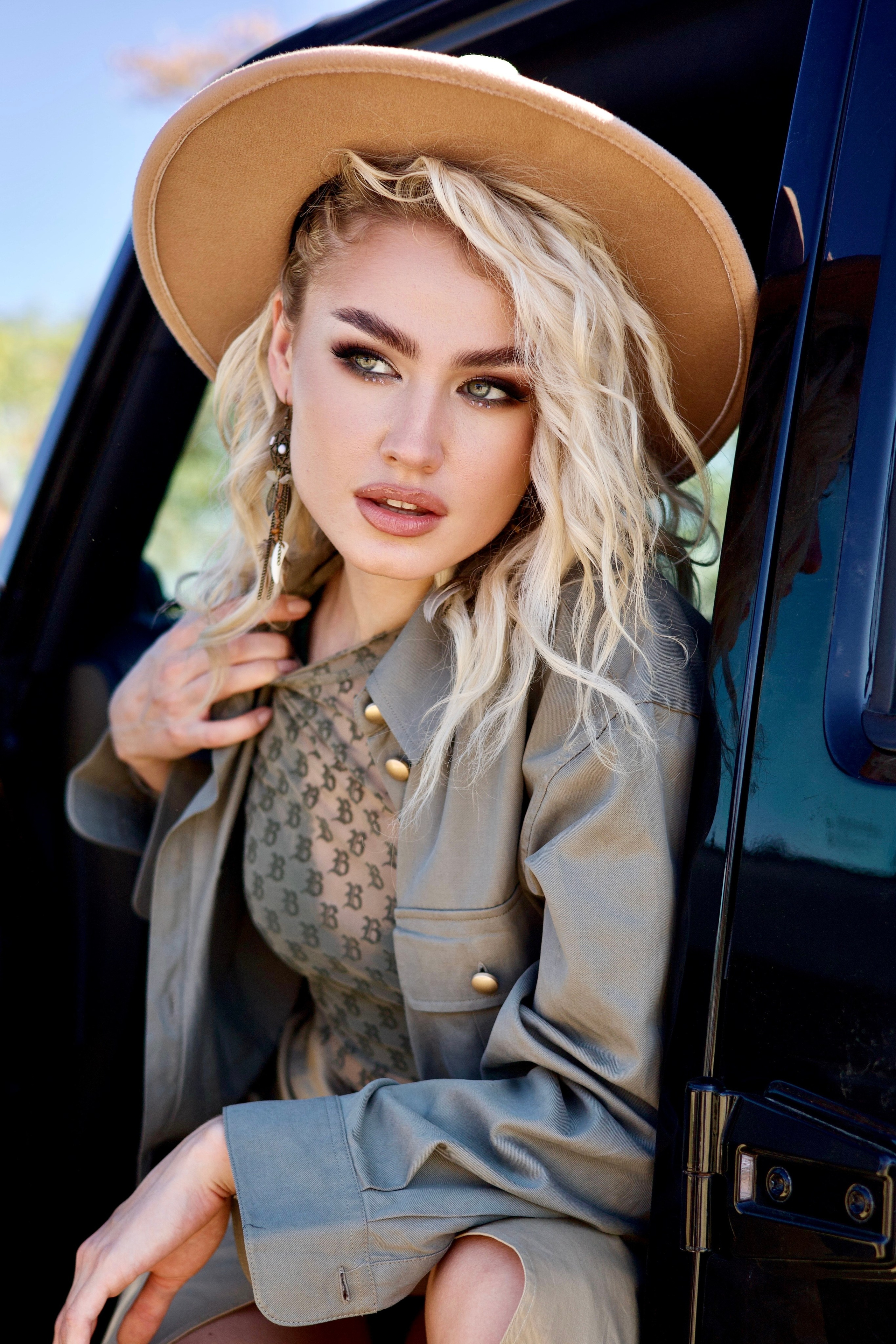 Модель для предметной съемки Алина У. С.-Пб| Sale Easy