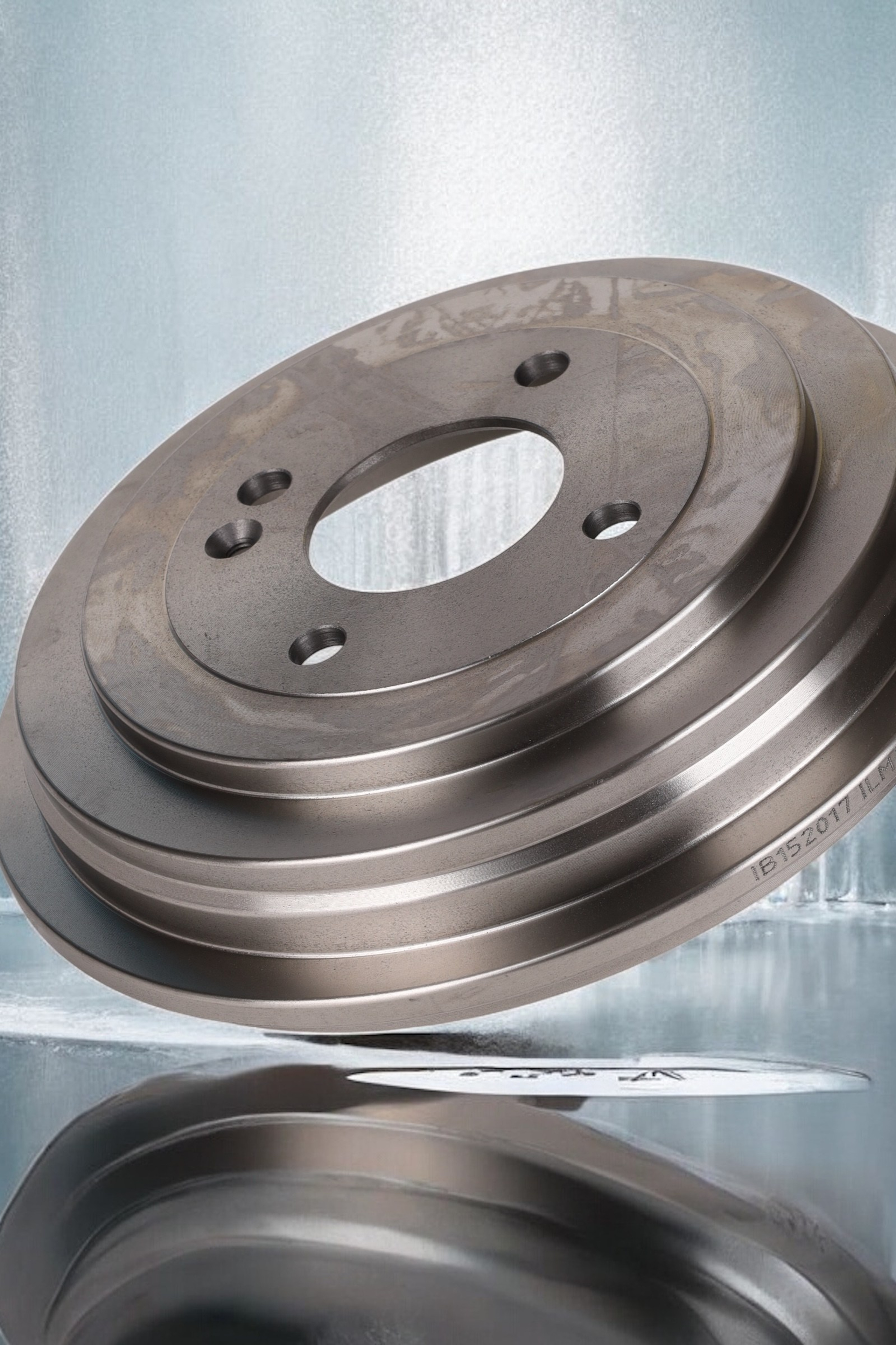 Предметная съемка автотоваров, помогающая выделить надежность и долговечность продукта.