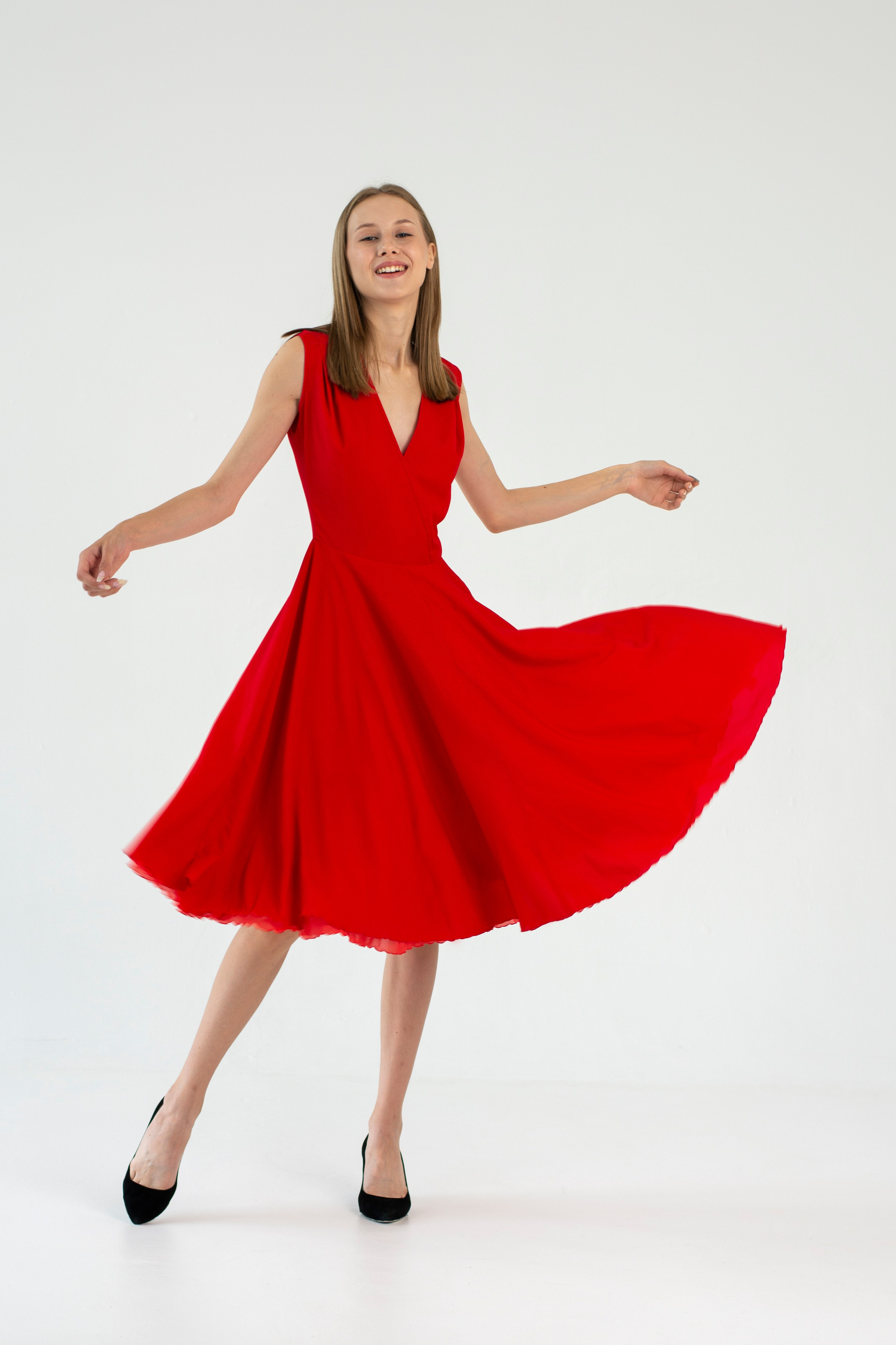 Модель для предметной съемки Алиса Б Новосибирск|Sale Easy