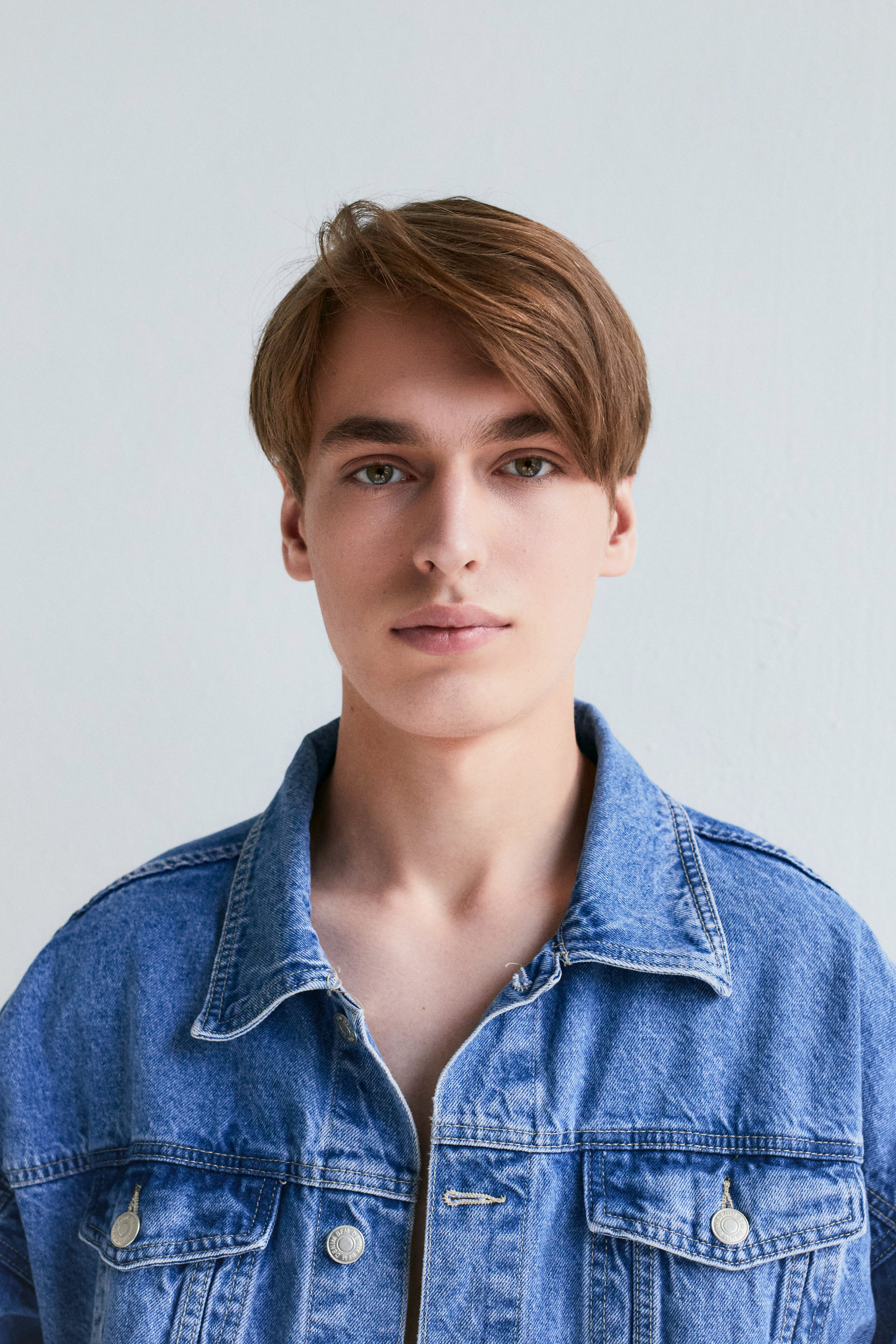 Модель для предметной съемки Роман id 29 030 С.-Пб| Sale Easy