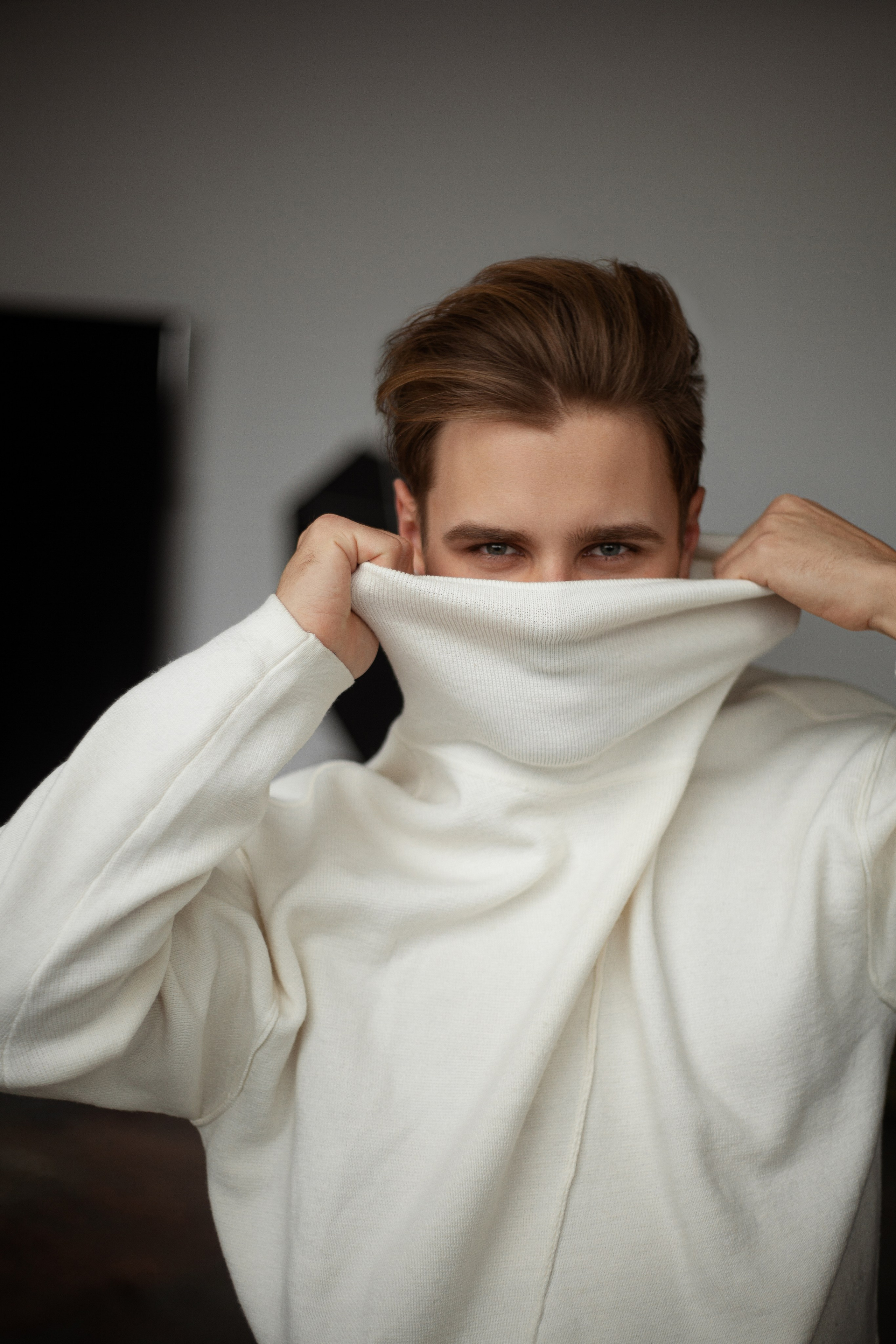 Модель для предметной съемки Игорь А Н.Новгород | Sale Easy