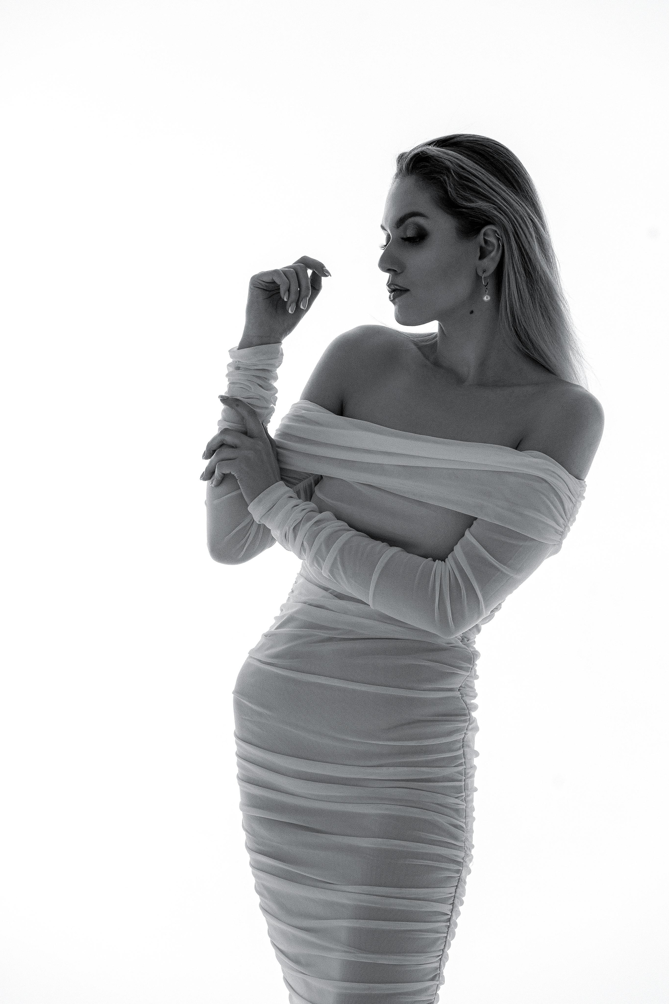 Модель для предметной съемки Эвелина С-Петербург | Sale Easy