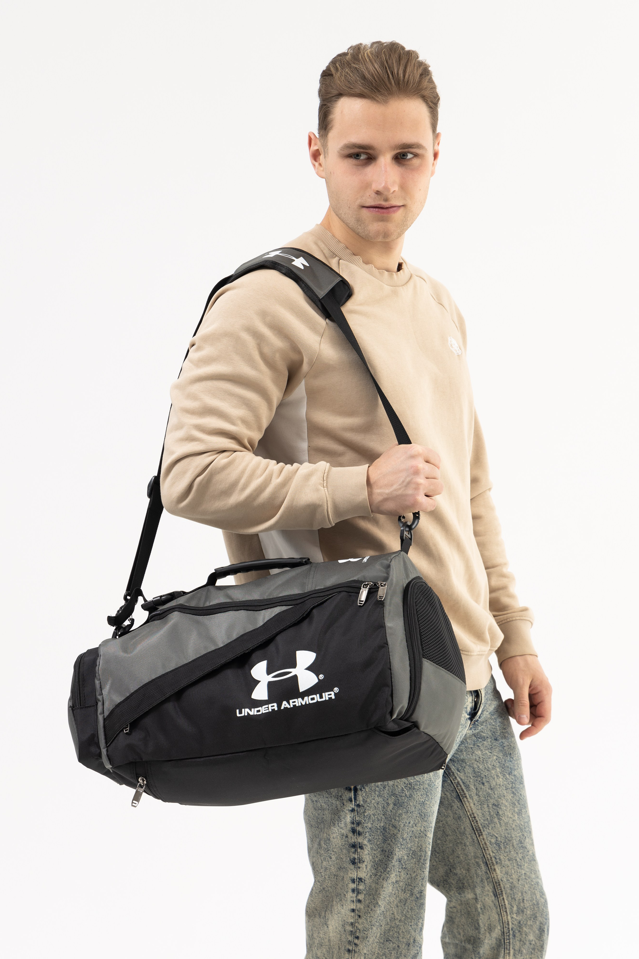 Модель для предметной съемки Игорь А Н.Новгород | Sale Easy