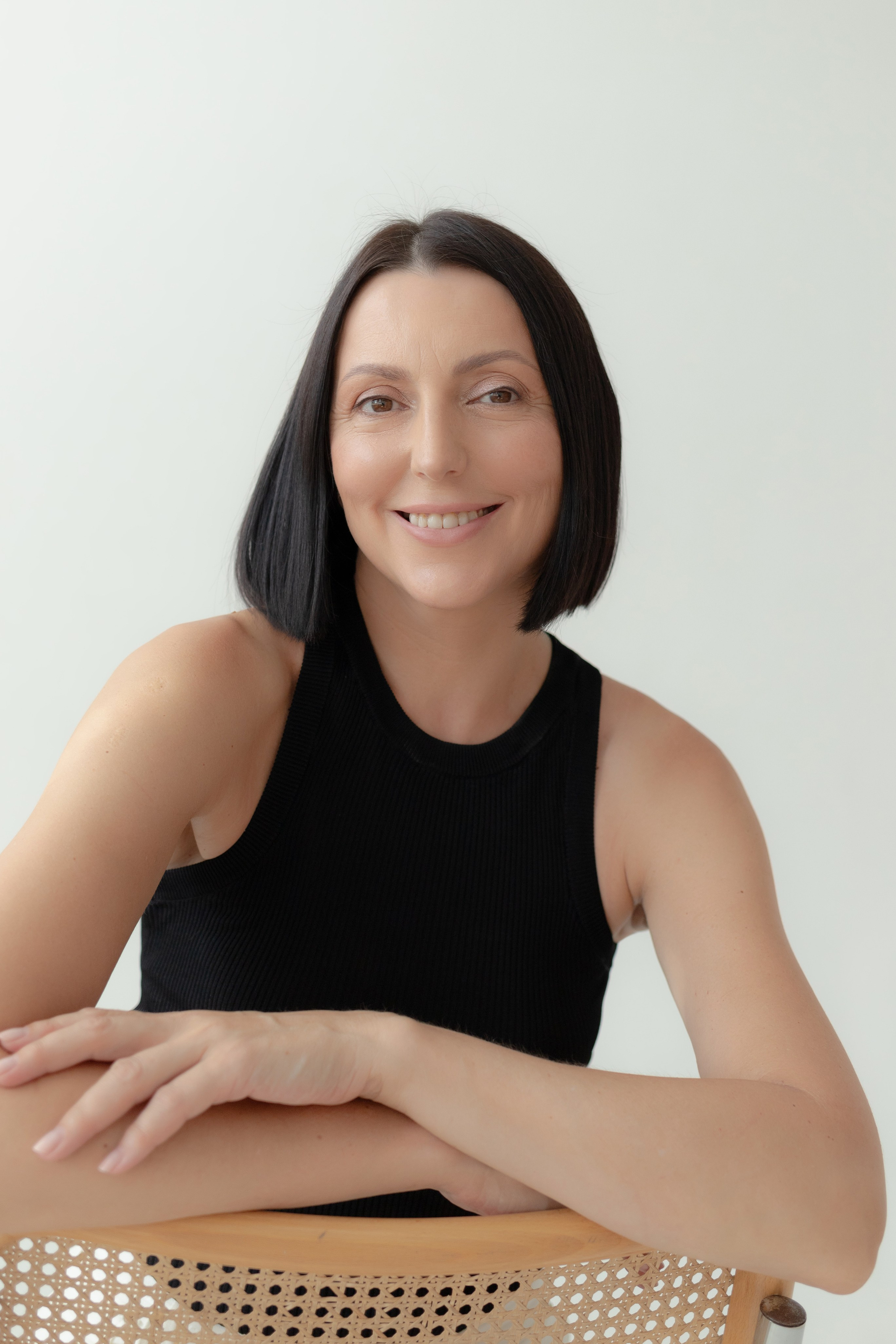 Модель для предметной съемки Евгения Д. С.-Пб| Sale Easy