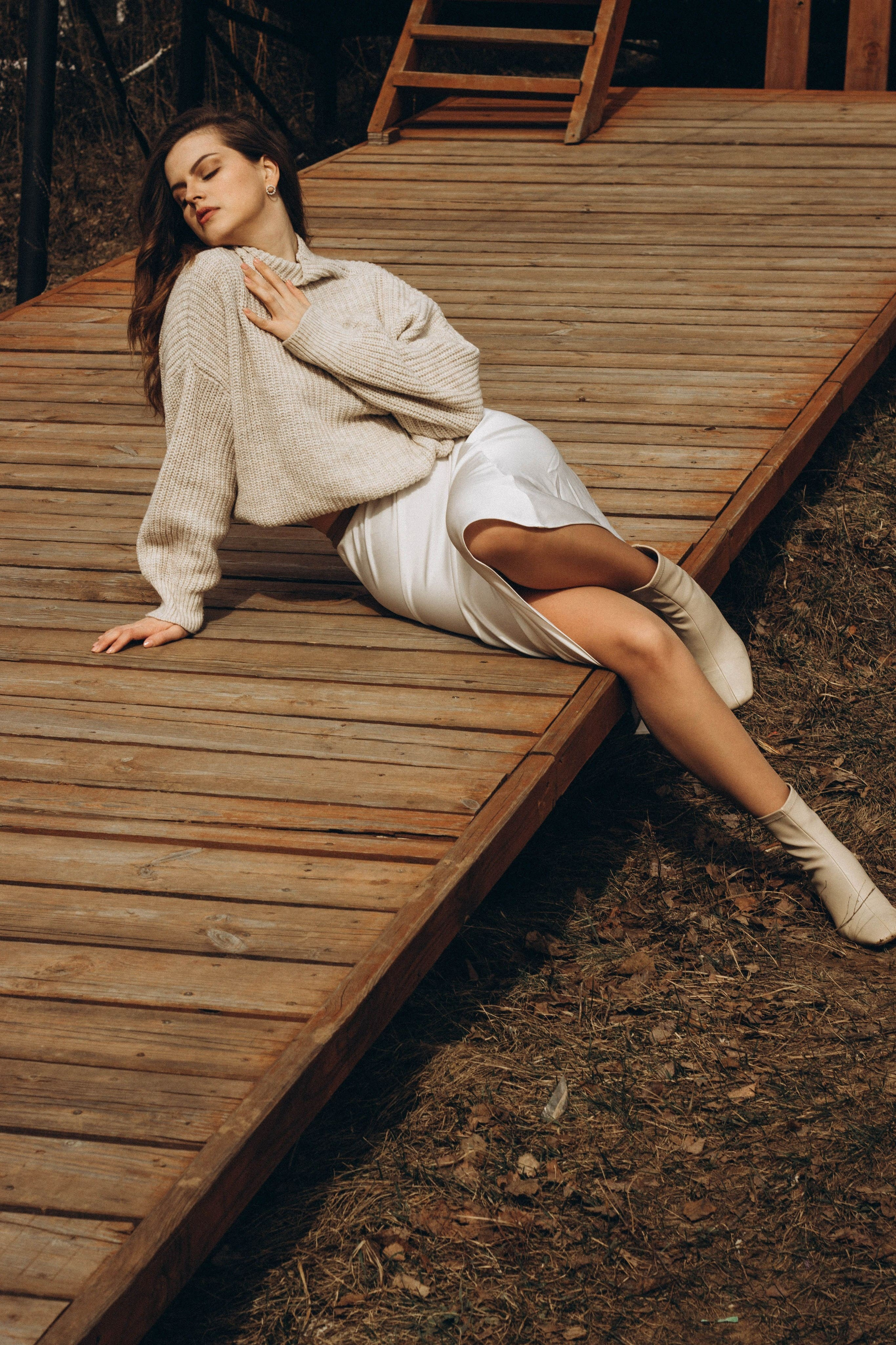 Модель для предметной съемки Анна Ф. Н.Н.| Sale Easy