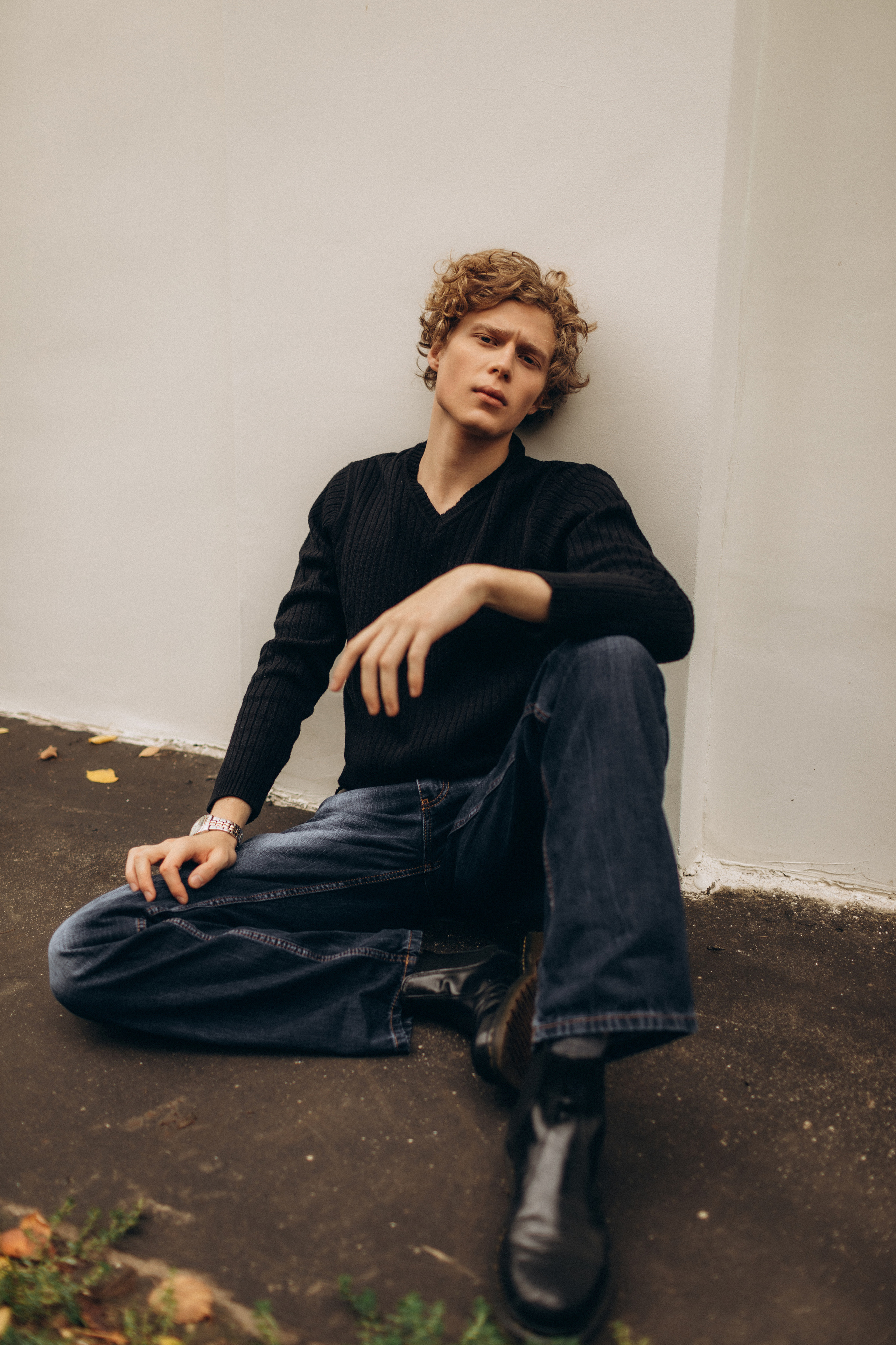 Модель для предметной съемки Арсений Москва | Sale Easy