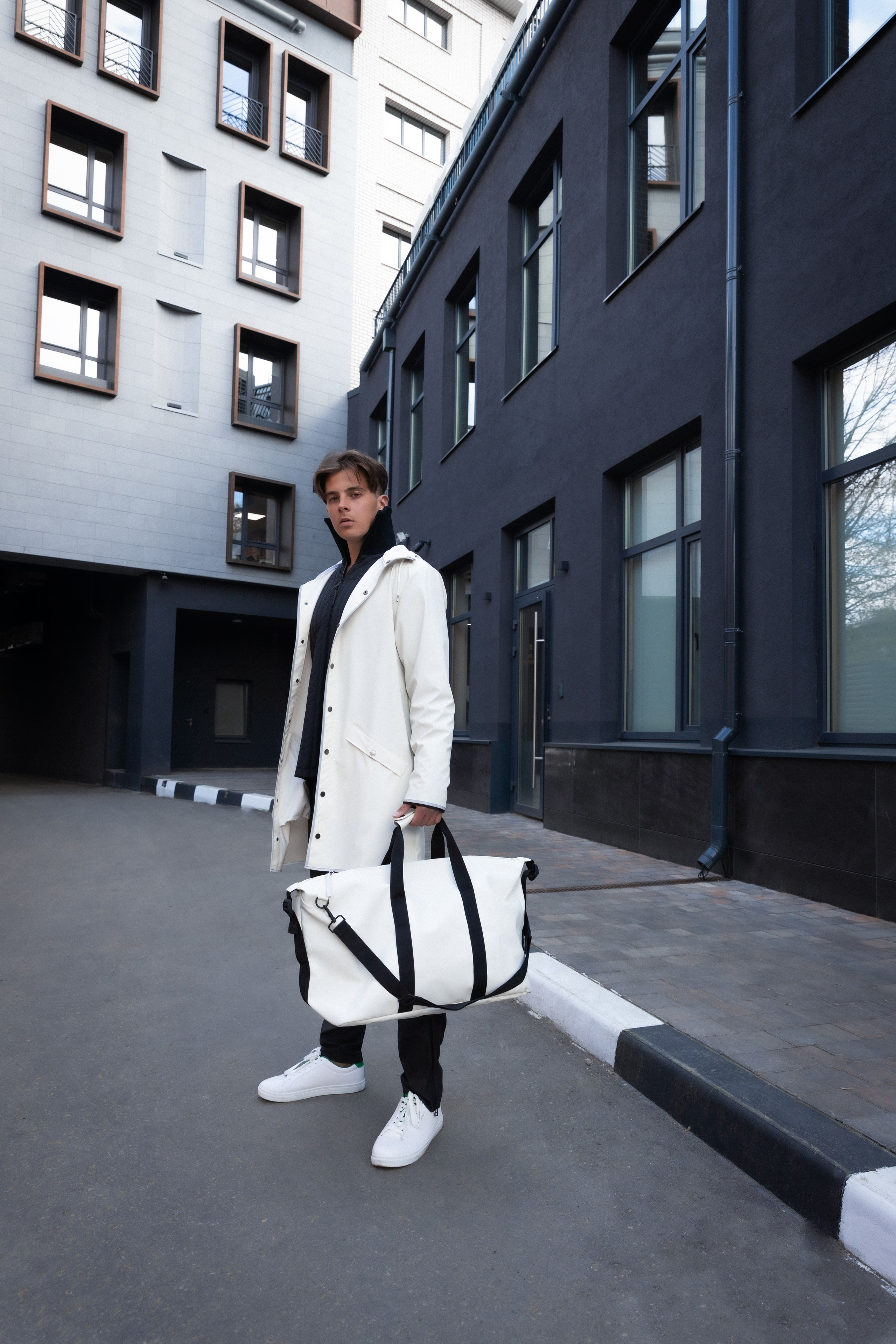 Модель для предметной съемки Богдан Н.Новгород | Sale Easy