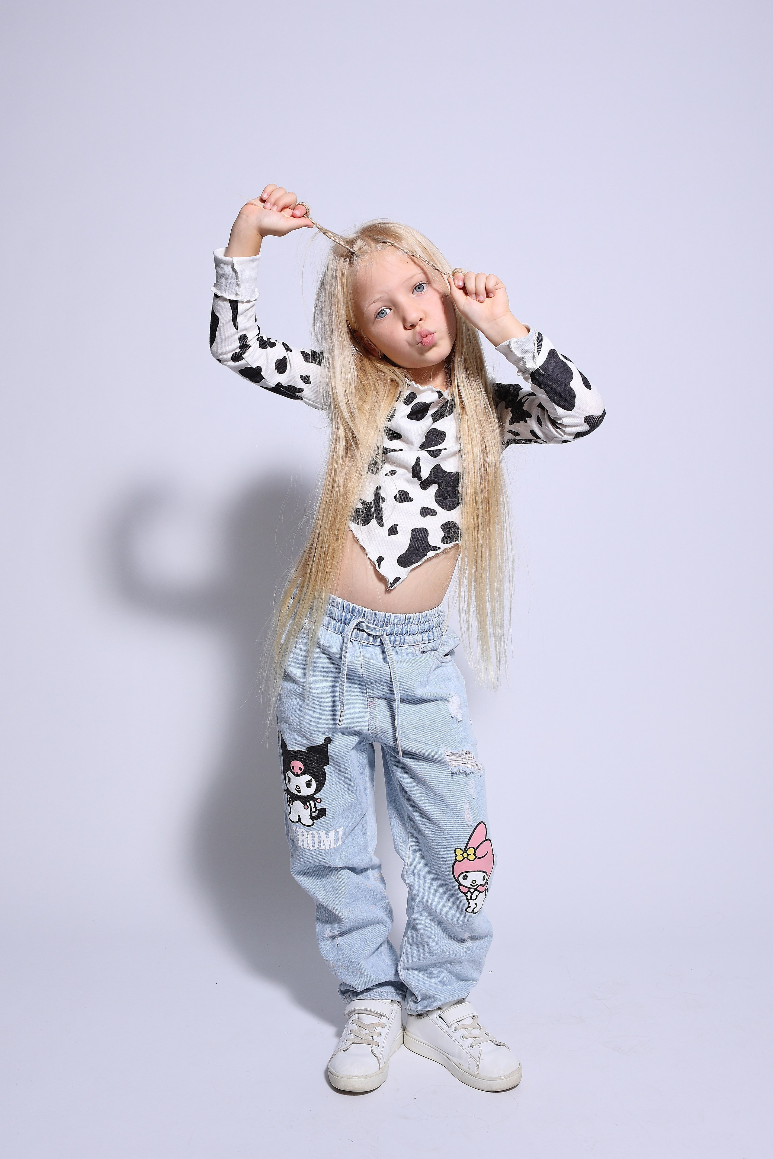 Модель для предметной съемки Алина О. Н.Н.| Sale Easy