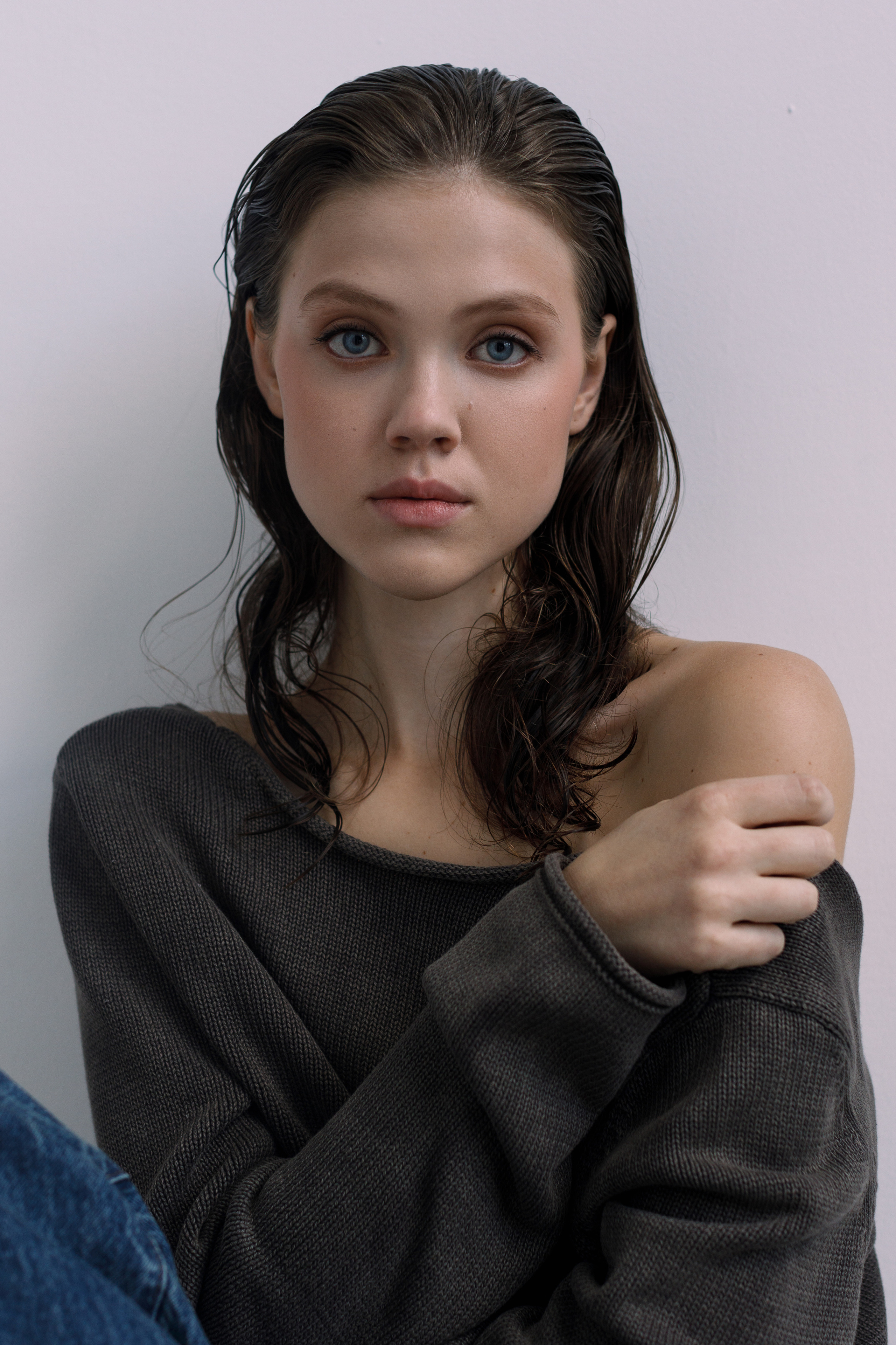 Модель для предметной съемки Леся Н.Новгород | Sale Easy