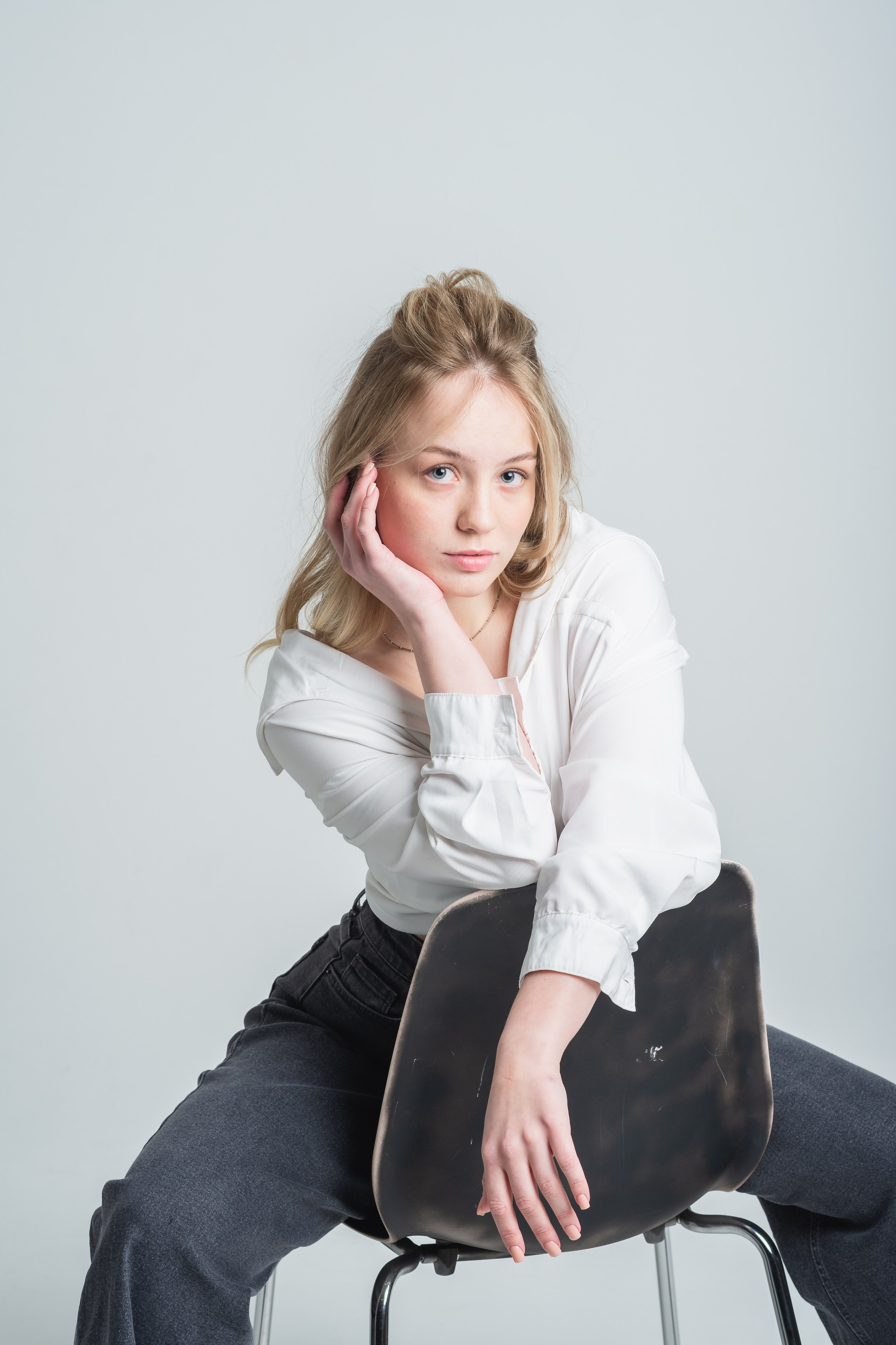 Модель для предметной съемки Елизавета Л. Красноярск| Sale Easy