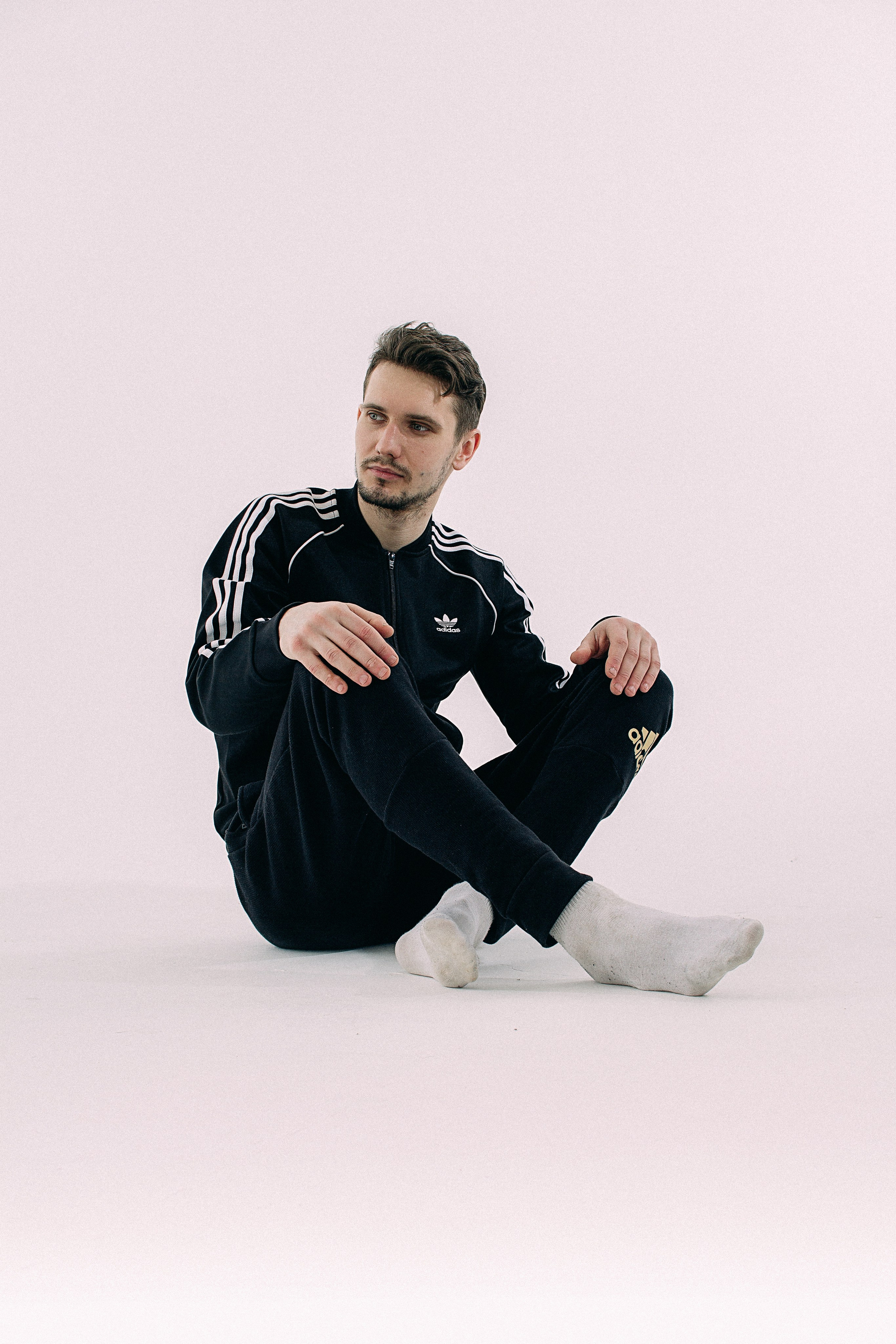 Модель для предметной съемки Евгений id 29 027 С.-Пб| Sale Easy