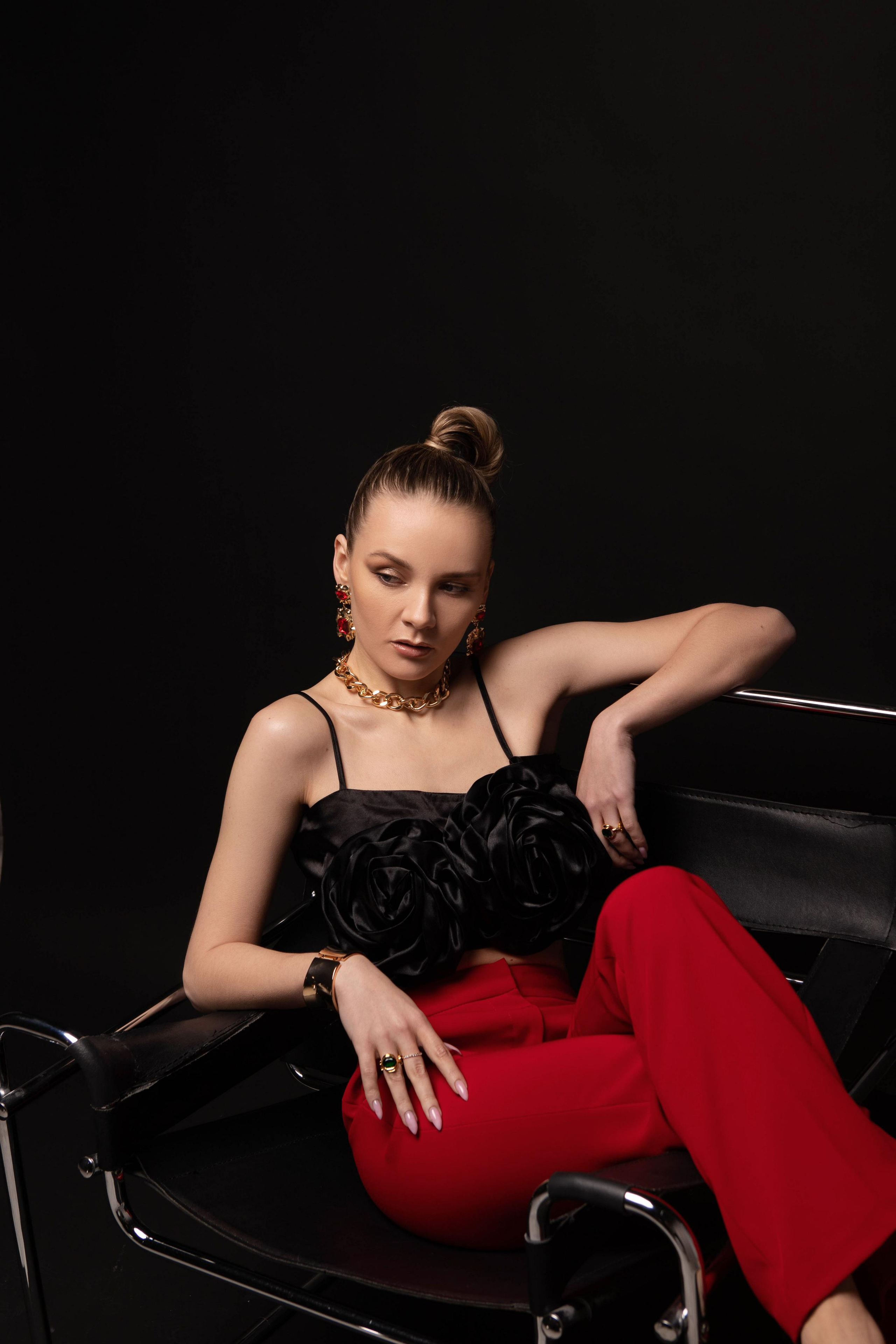 Модель для предметной съемки Карина А. Москва| Sale Easy