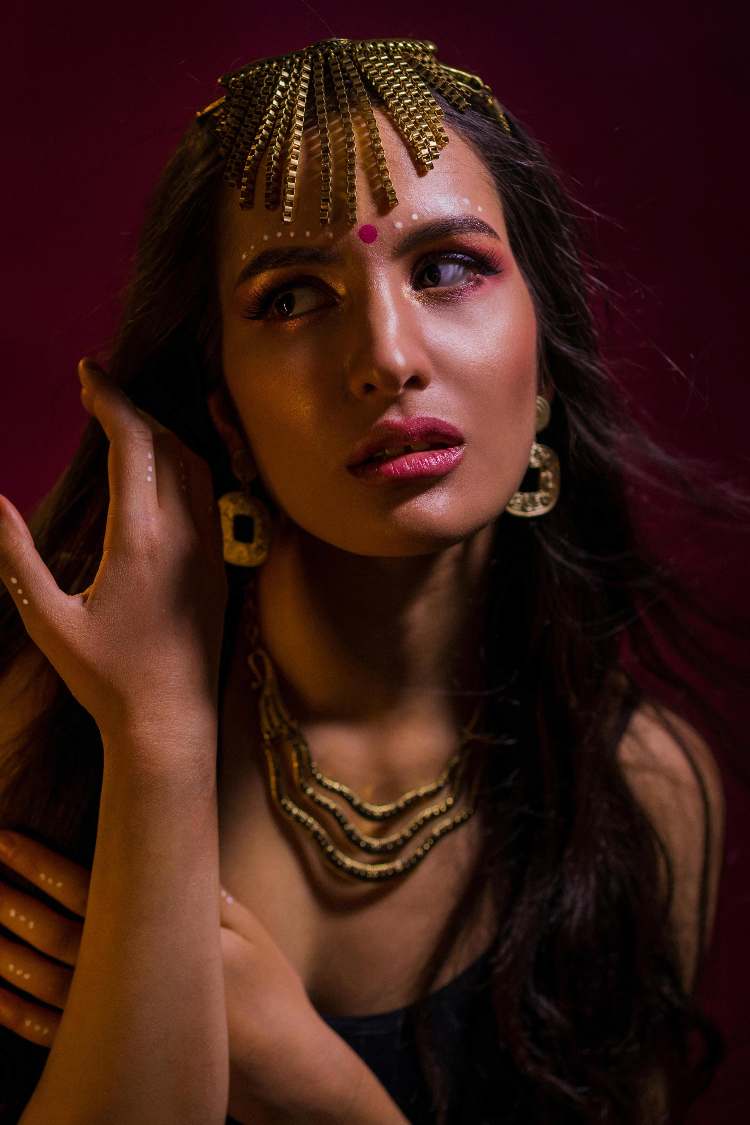 Модель для предметной съемки Кристина И. Москва| Sale Easy