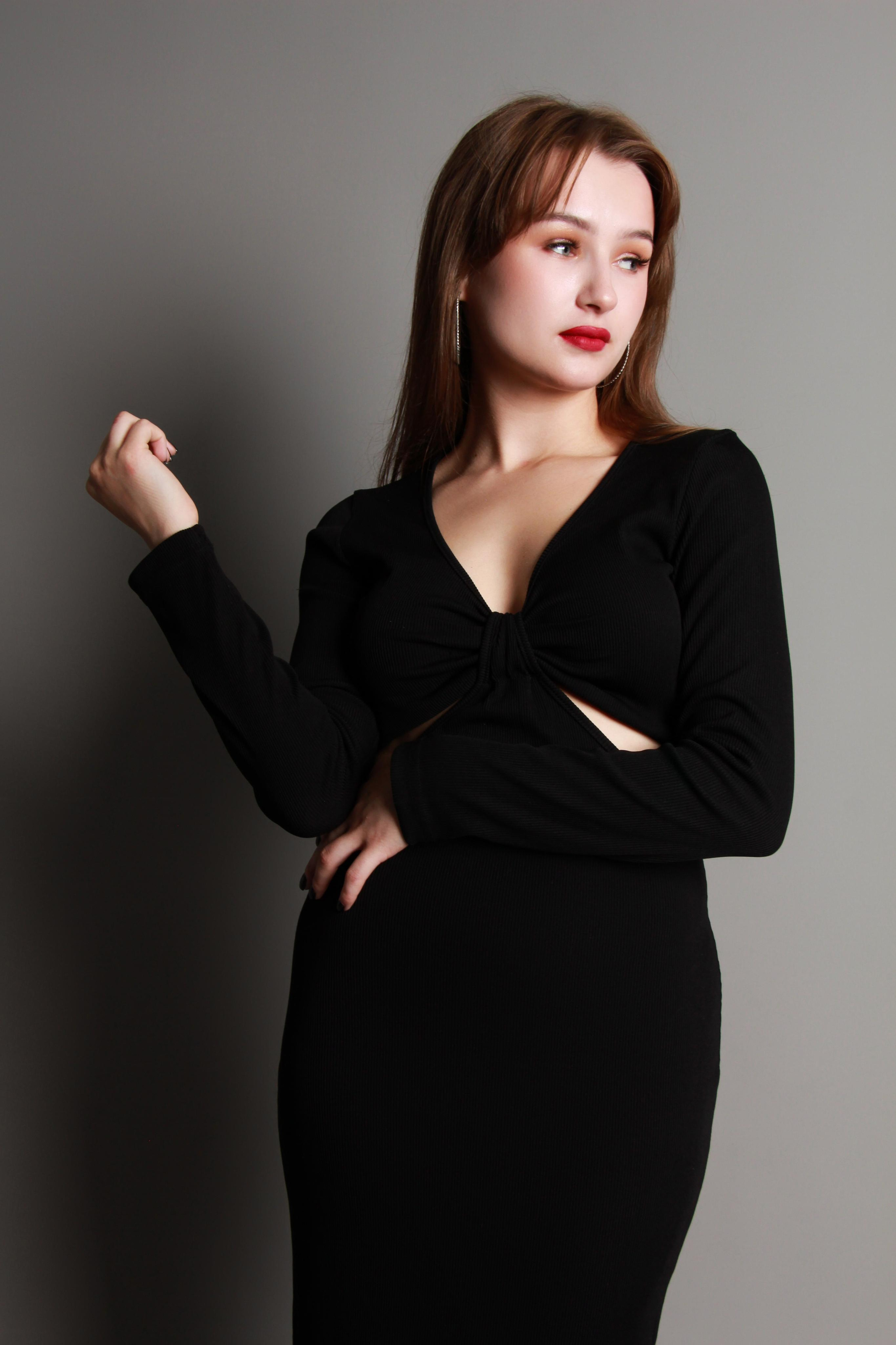 Модель для предметной съемки Любовь А  Новосибирск| Sale Easy