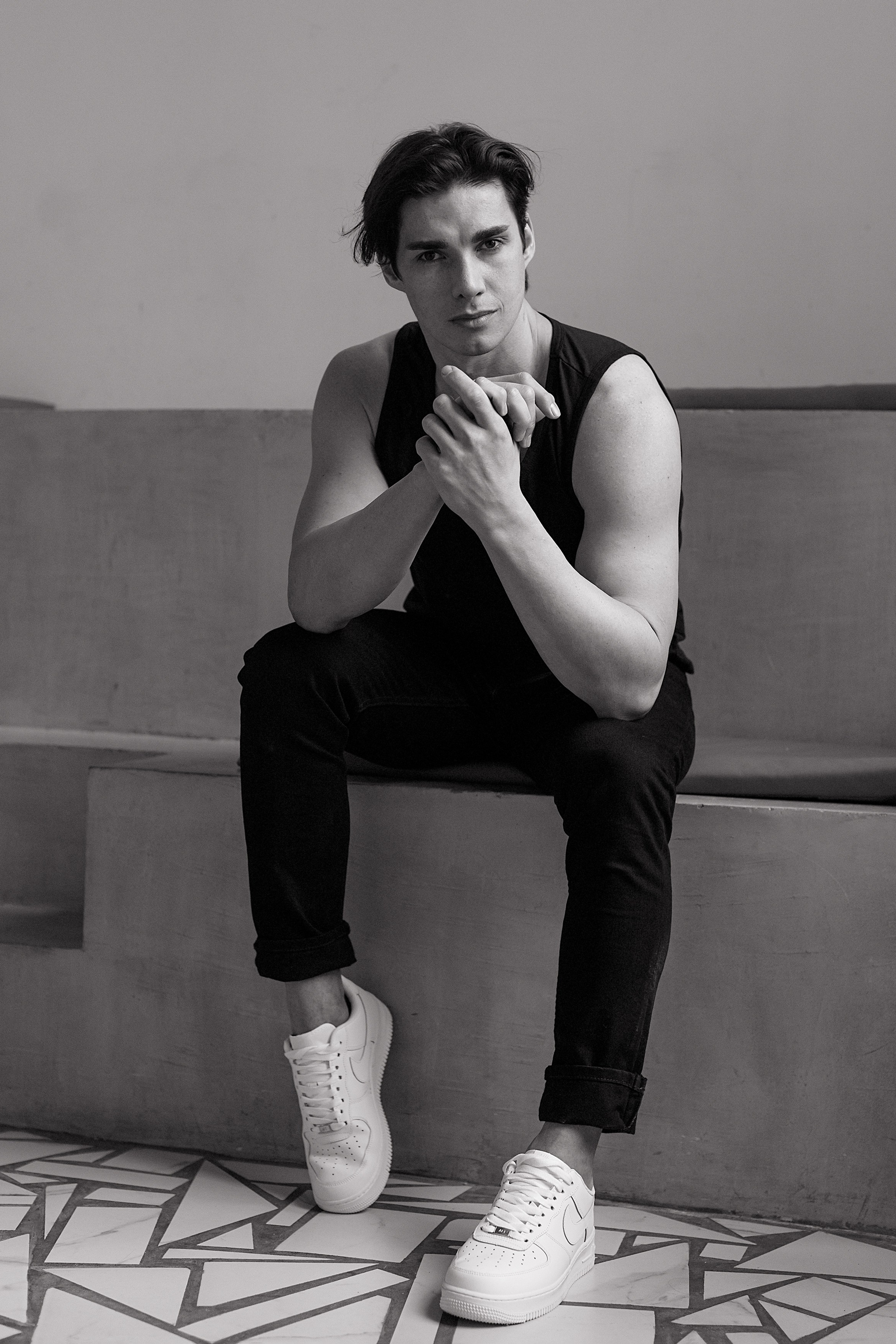 Модель для предметной съемки Владимир id 29 033 С.-Пб| Sale Easy