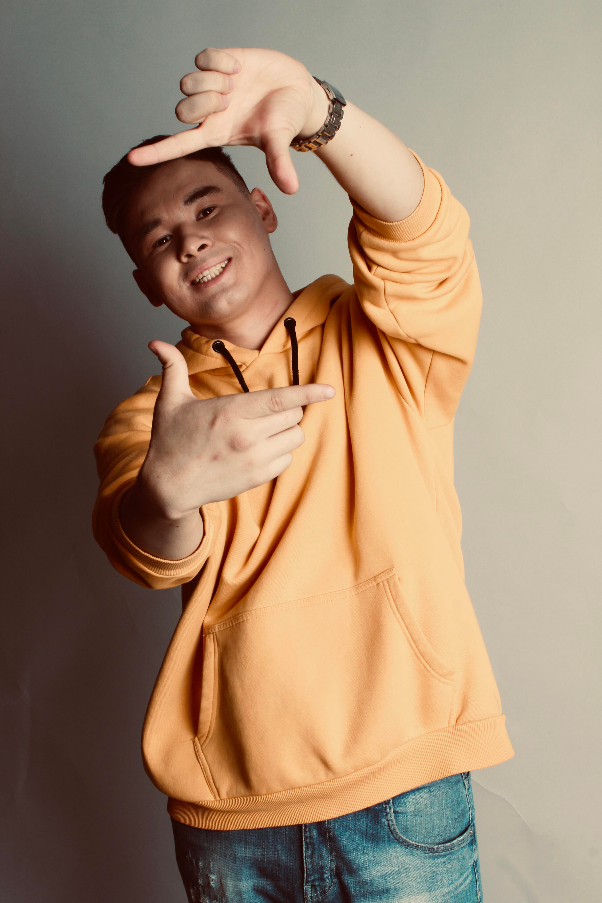 Модель для предметной съемки Данил Б Новосибирск| Sale Easy