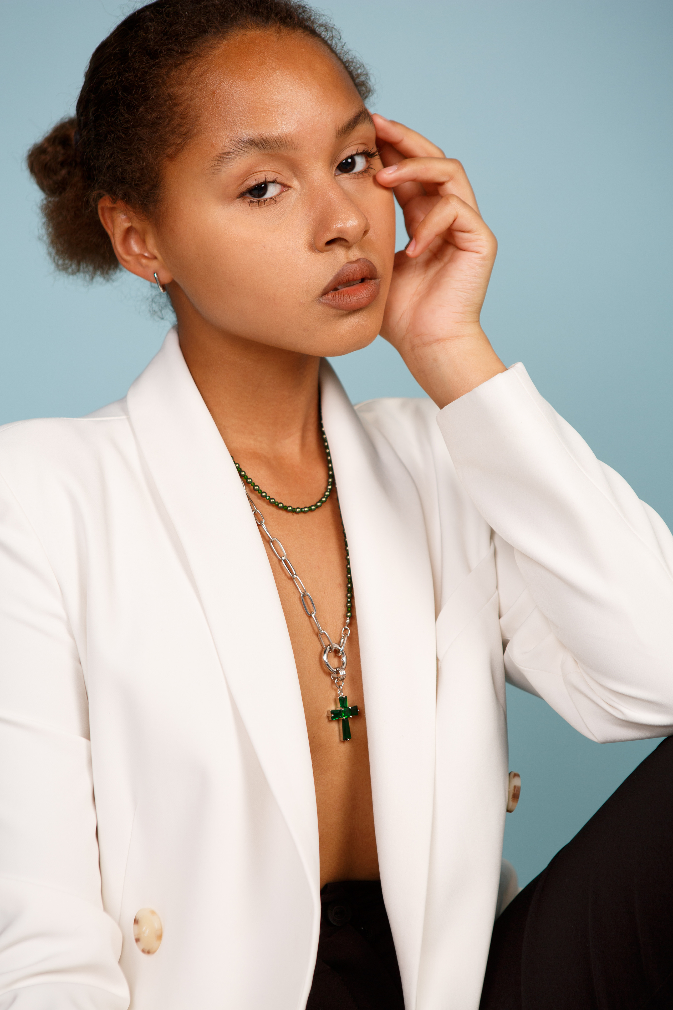 Модель для предметной съемки Нгема Элулалия Москва| Sale Easy