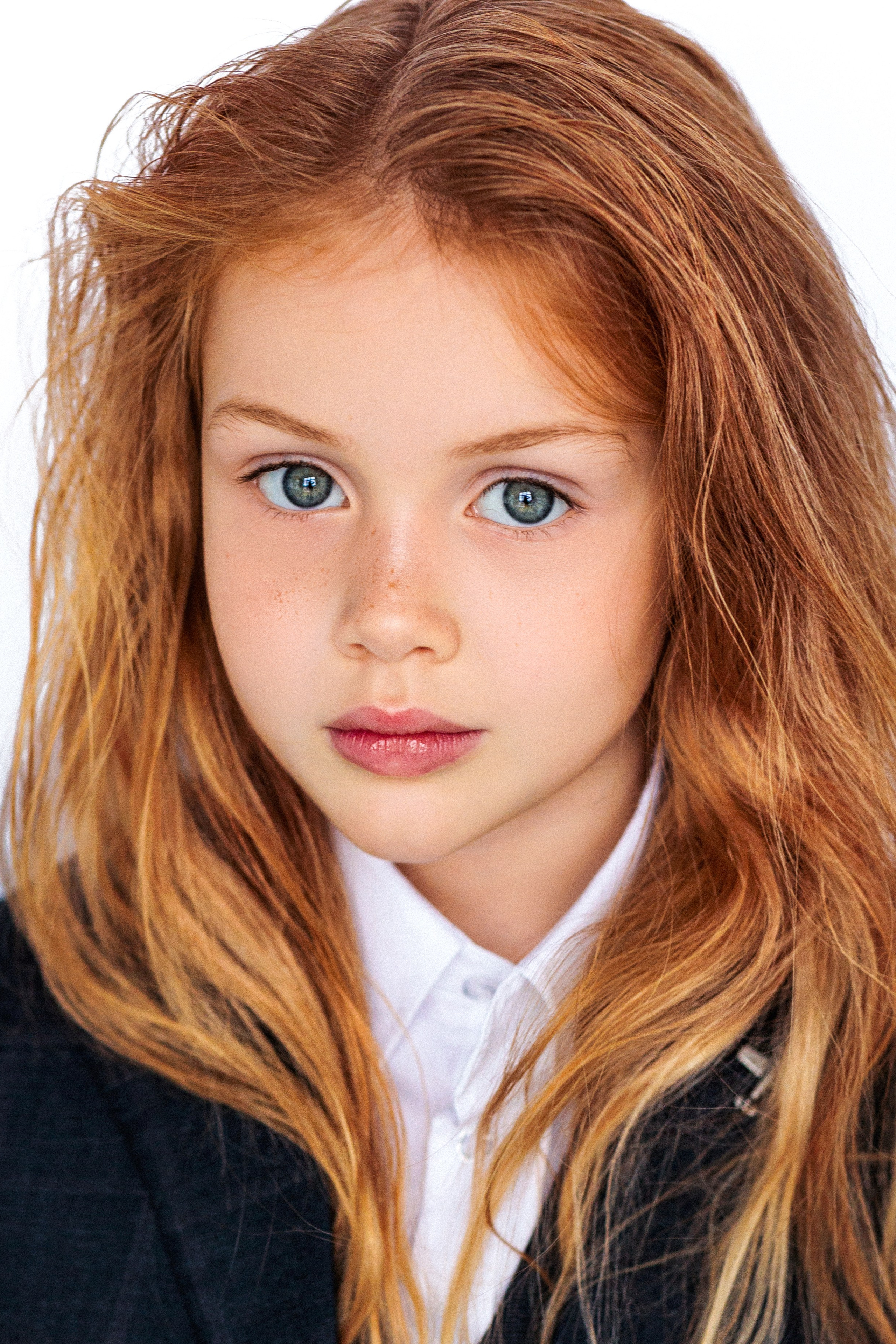 Модель для предметной съемки Самира А. Казань| Sale Easy