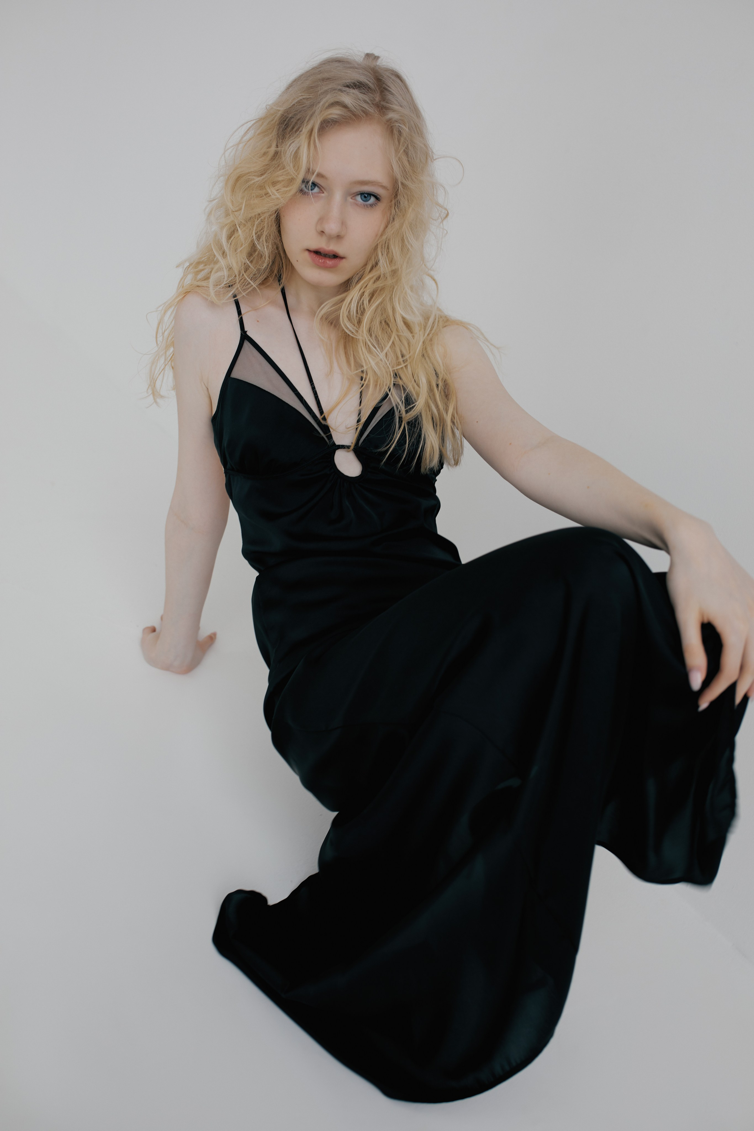 Модель для предметной съемки Вера А. Н.Н.| Sale Easy