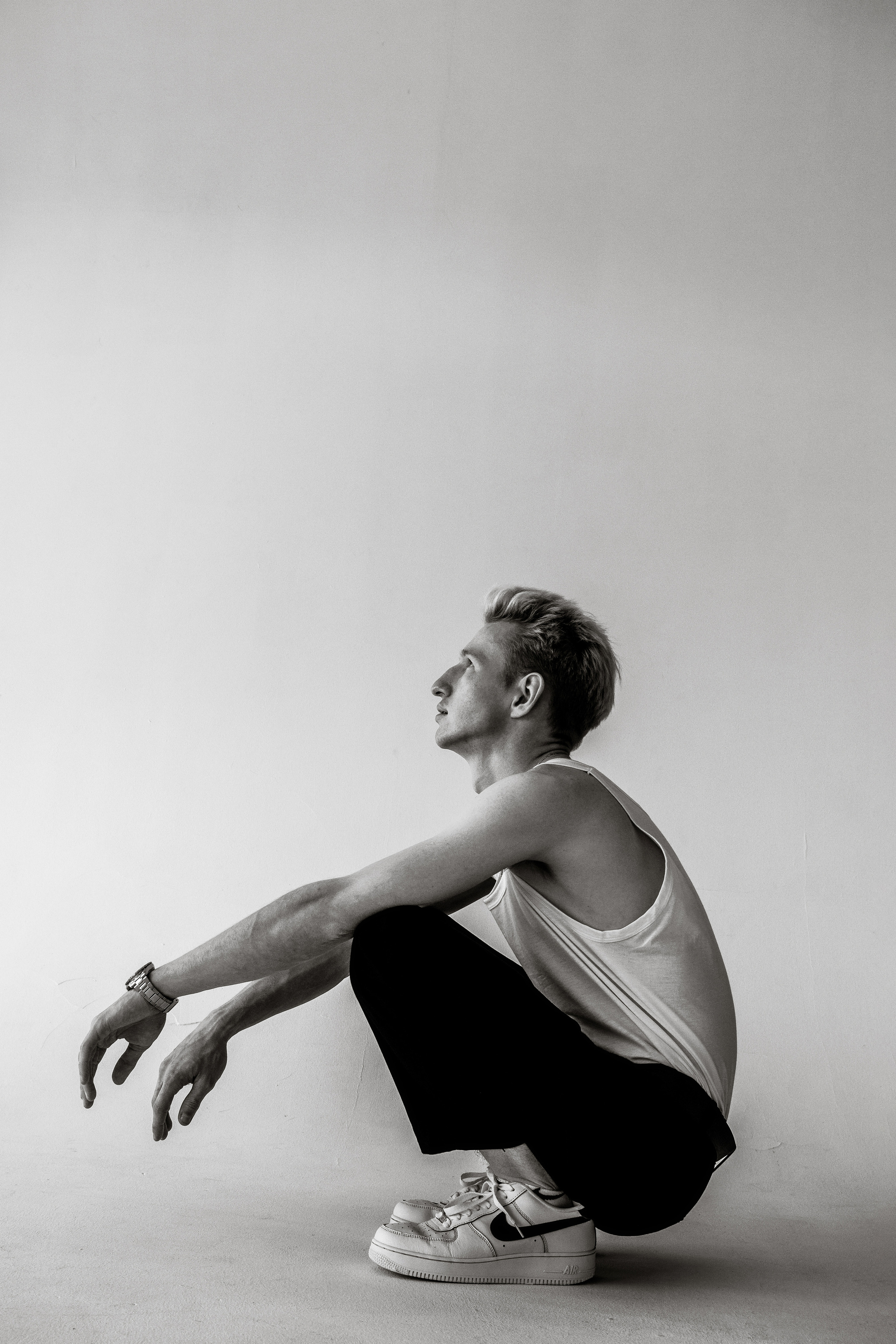 Модель для предметной съемки  Максим Б Сочи| Sale Easy