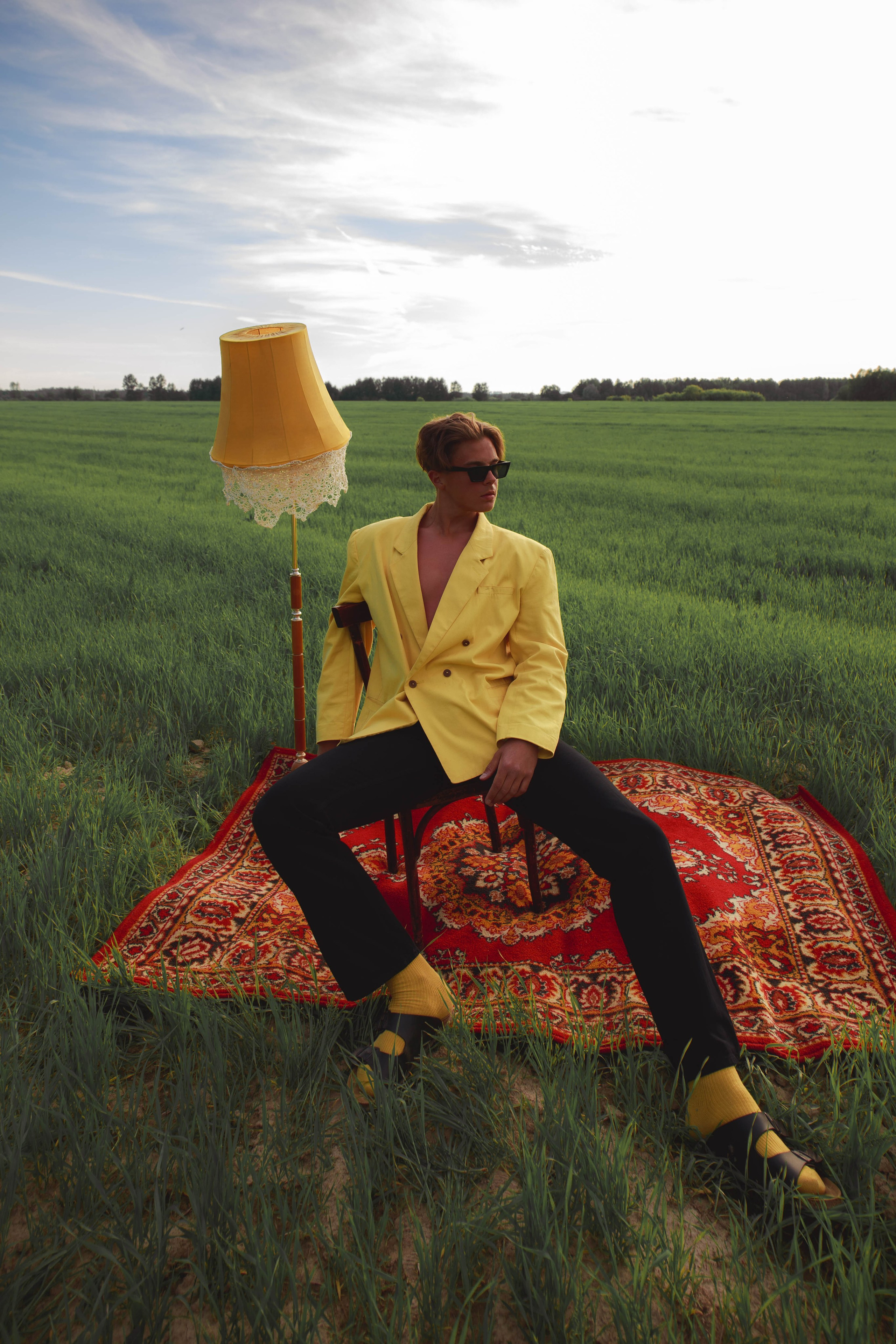 Модель для предметной съемки Богдан Н.Новгород | Sale Easy