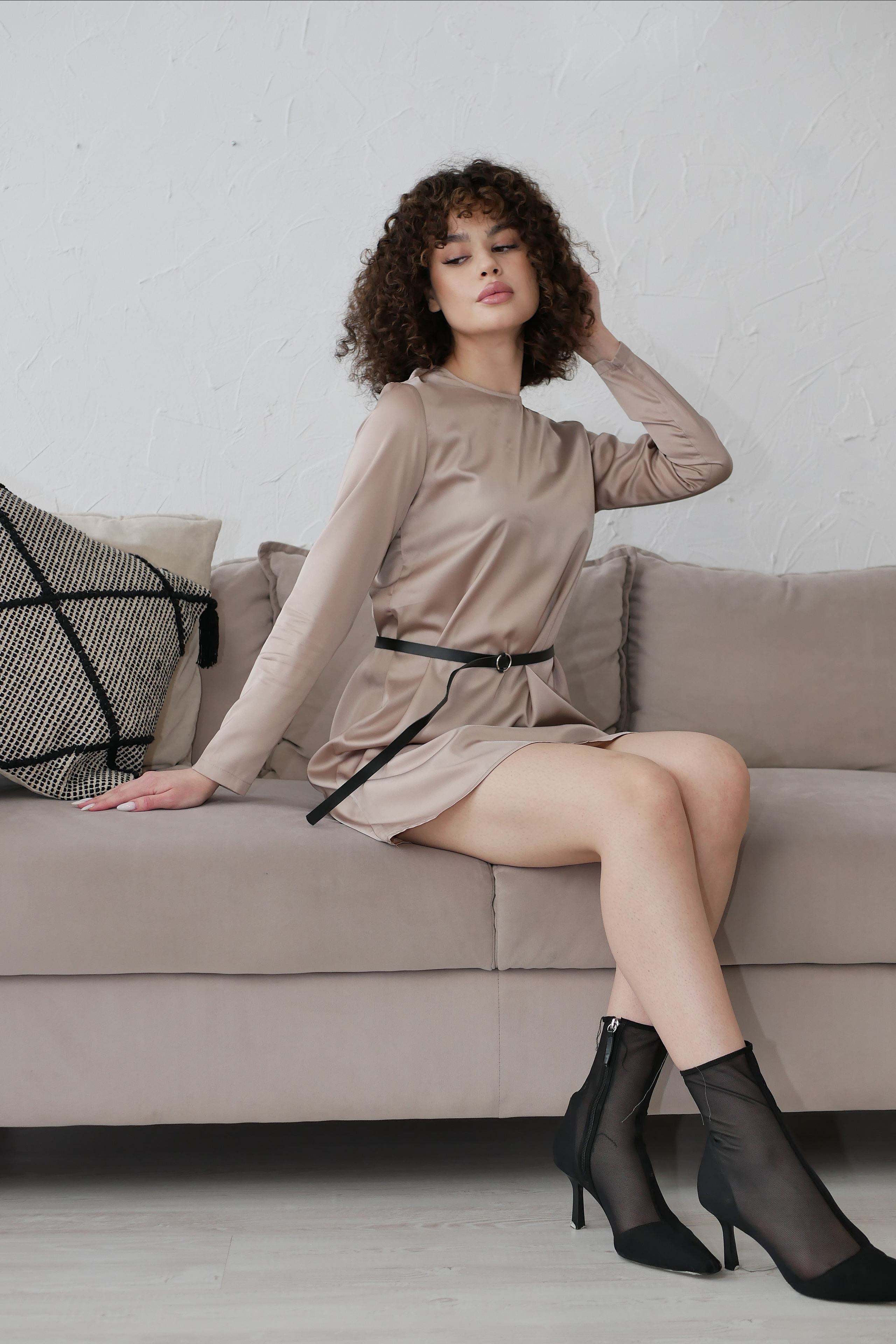 Портфолио. Фото женской одежды для маркетплейсов | Sale Easy