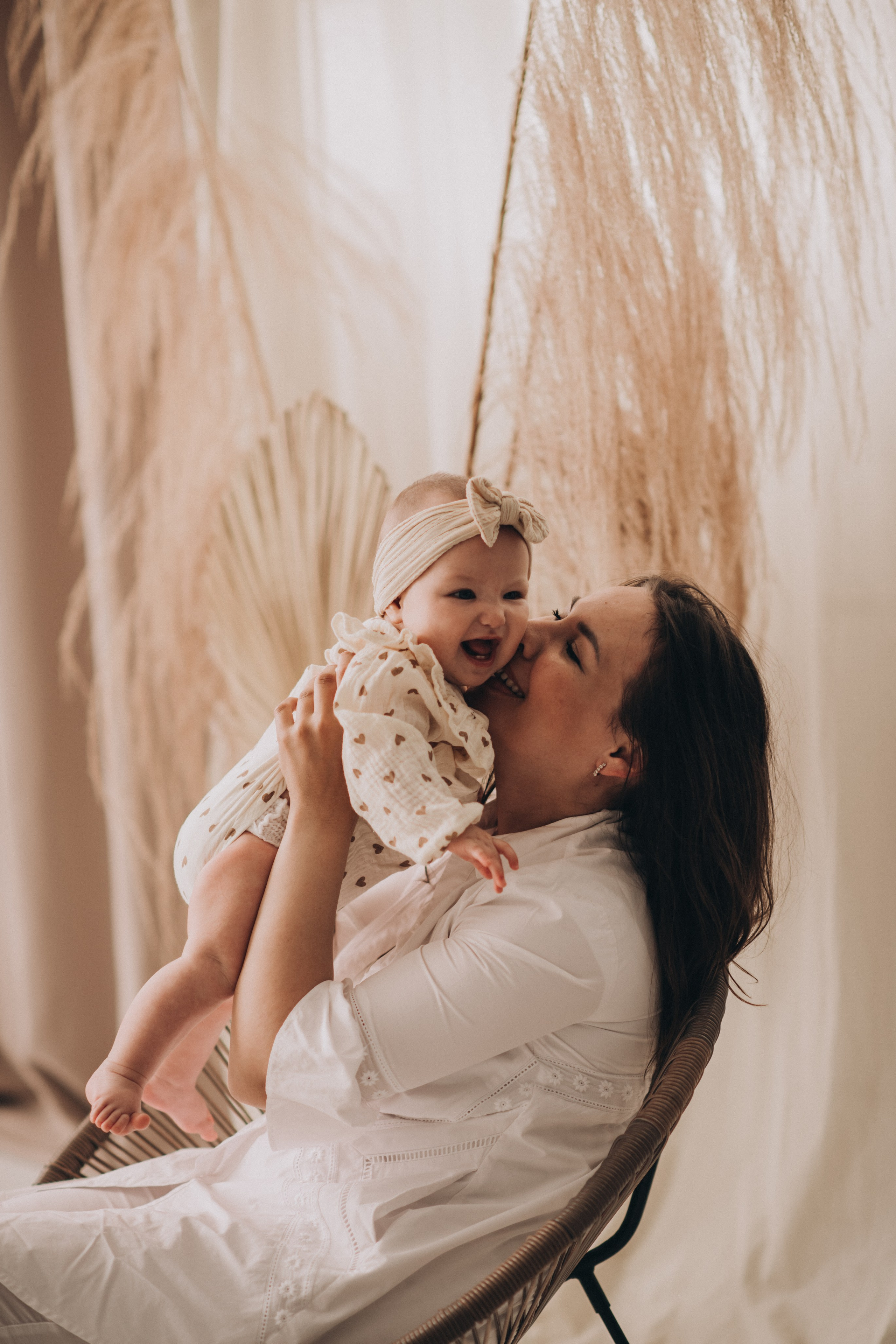 Модель девочка для предметной съемки Амелия Казань| Sale Easy