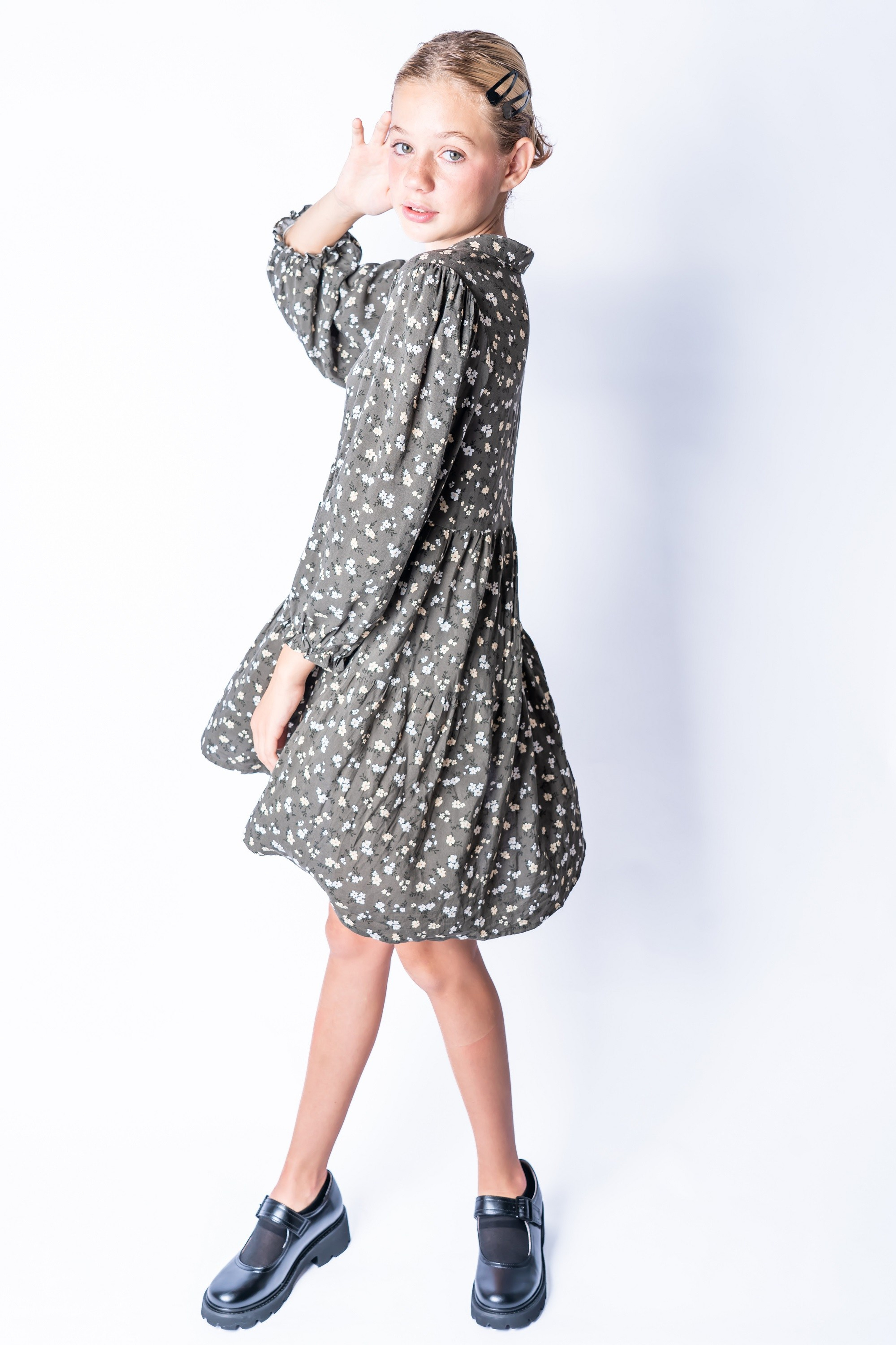 Модель юная Мария Н для предметной съемки в Сочи| Sale Easy