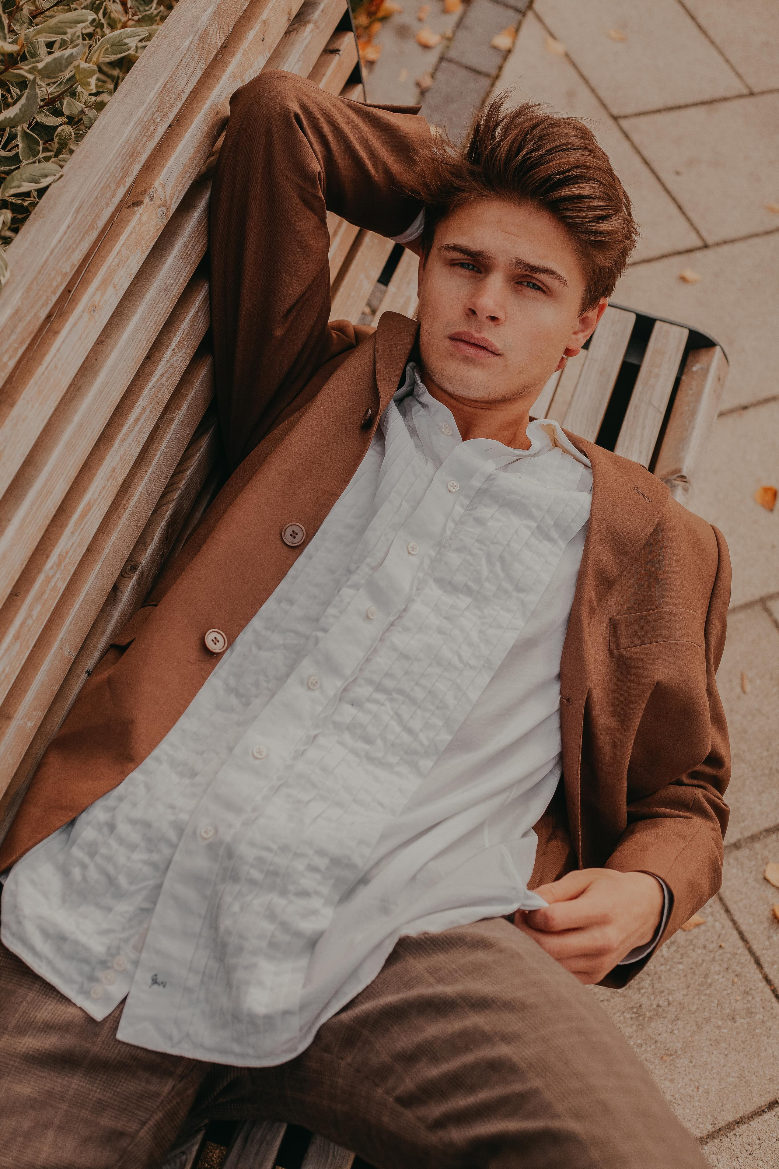 Модель для предметной съемки Иван Д. Москва | Sale Easy