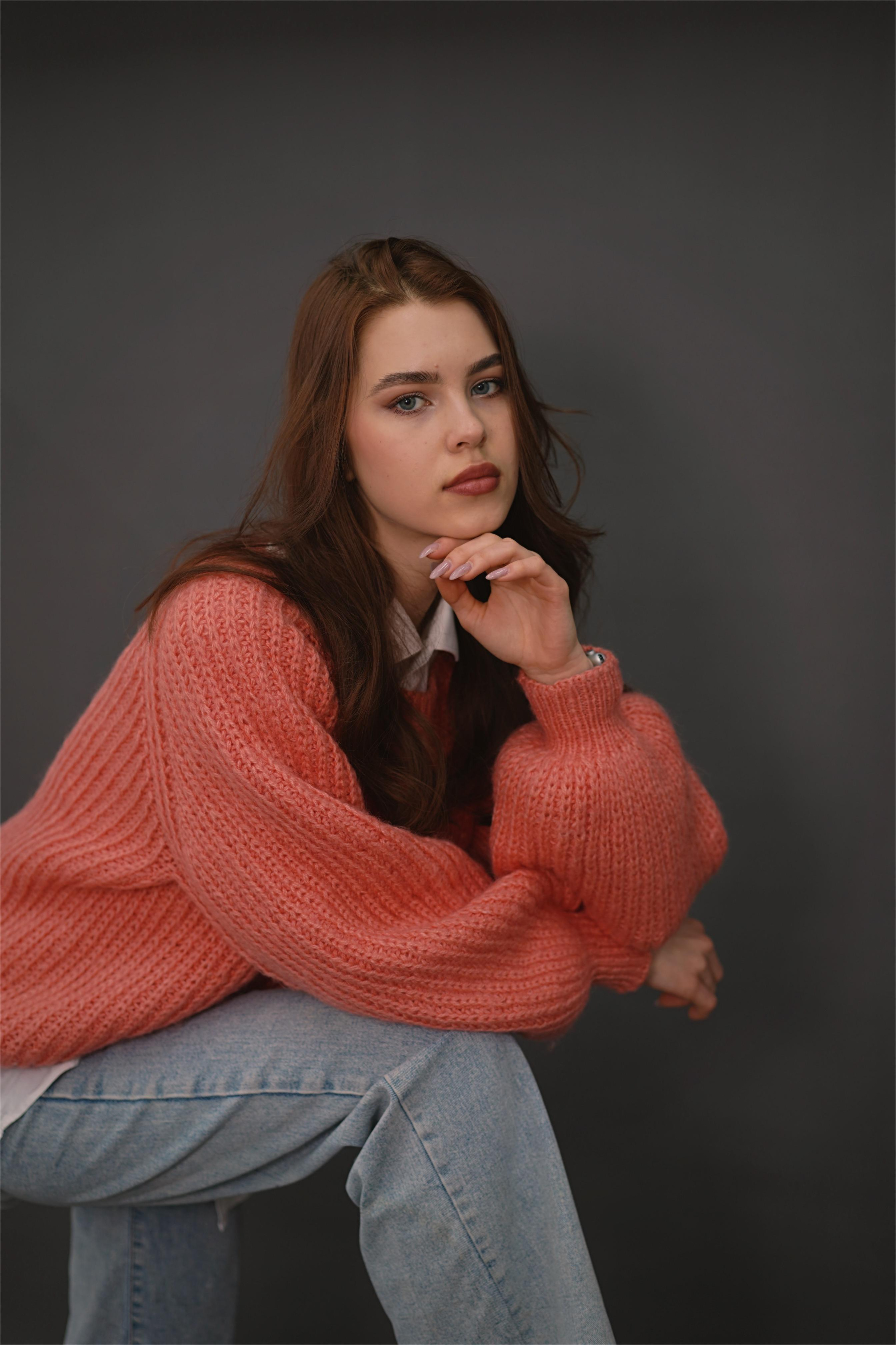 Модель для предметной съемки Юлия Е Казань| Sale Easy