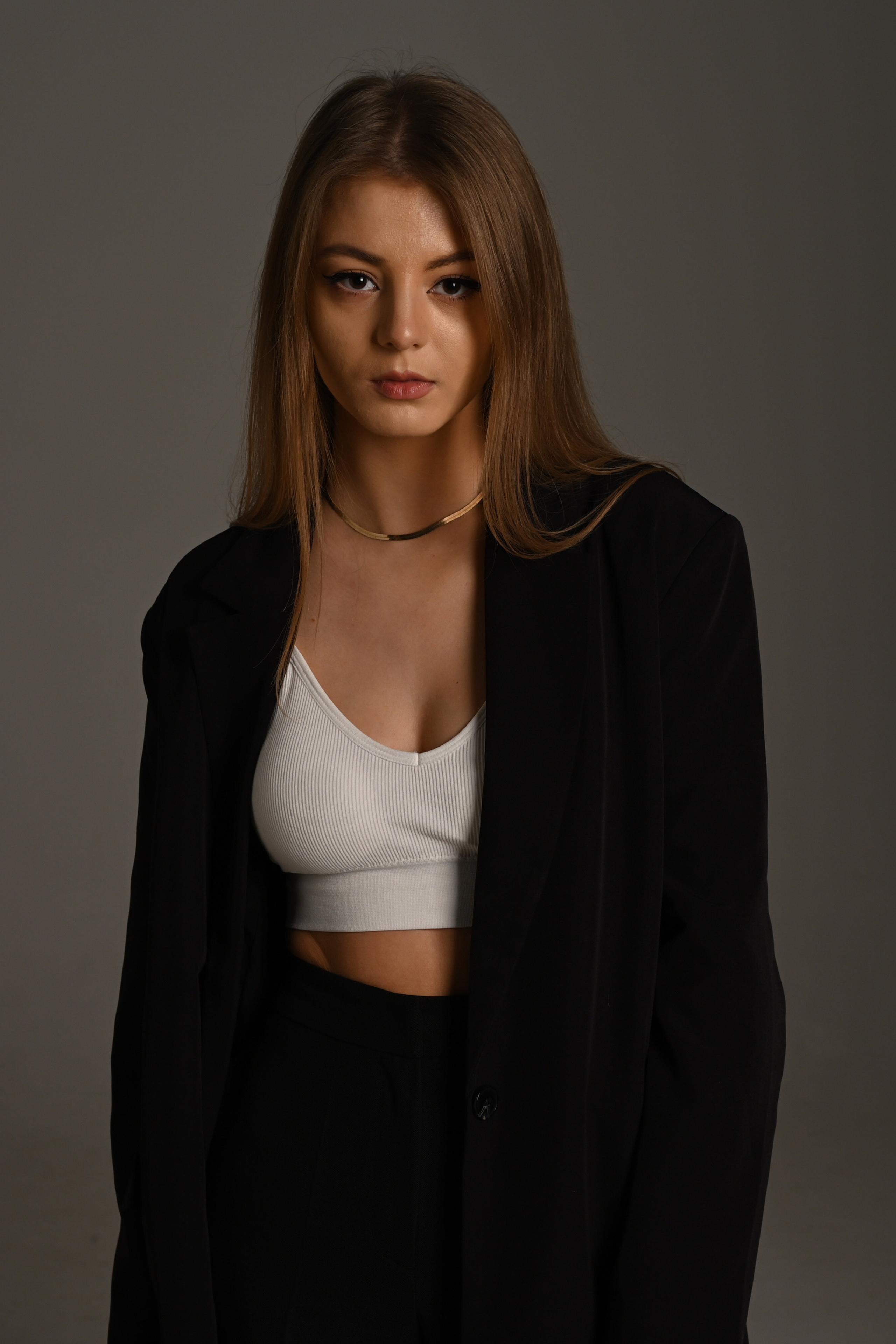 Модель для предметной съемки Мэри Москва| Sale Easy