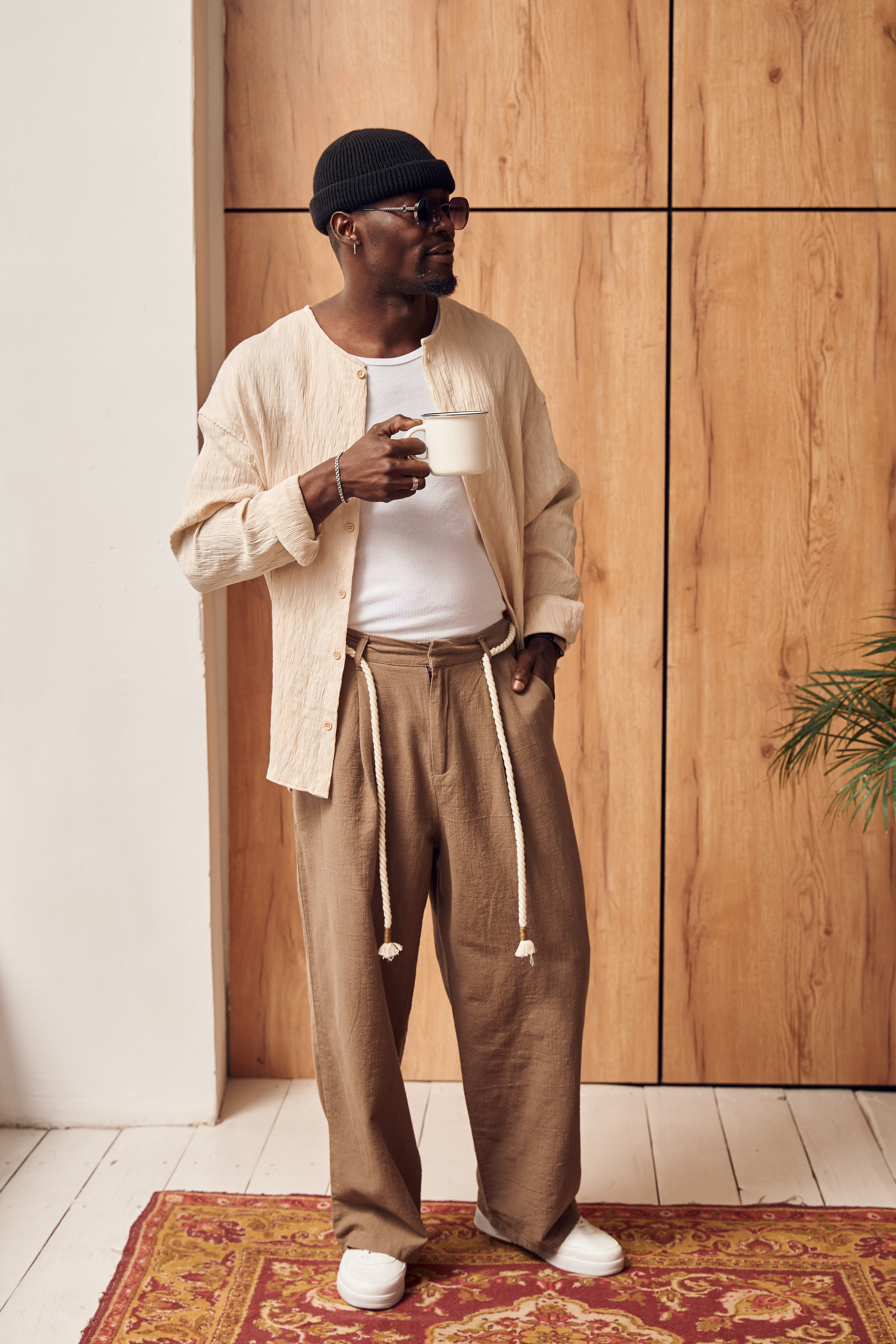 Модель для предметной съемки Кристиан Казань| Sale Easy