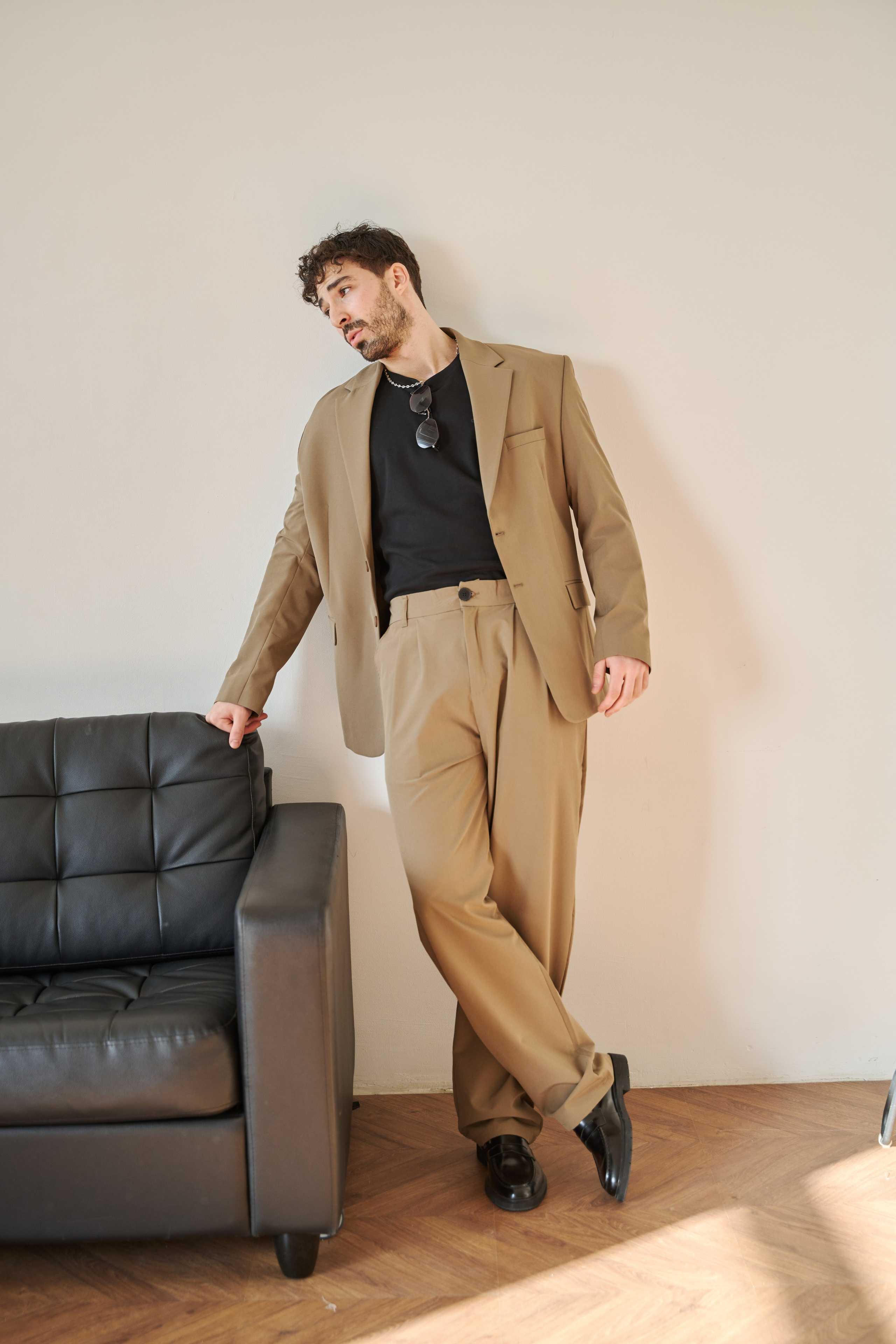 Модель для предметной съемки Айман Казань| Sale Easy