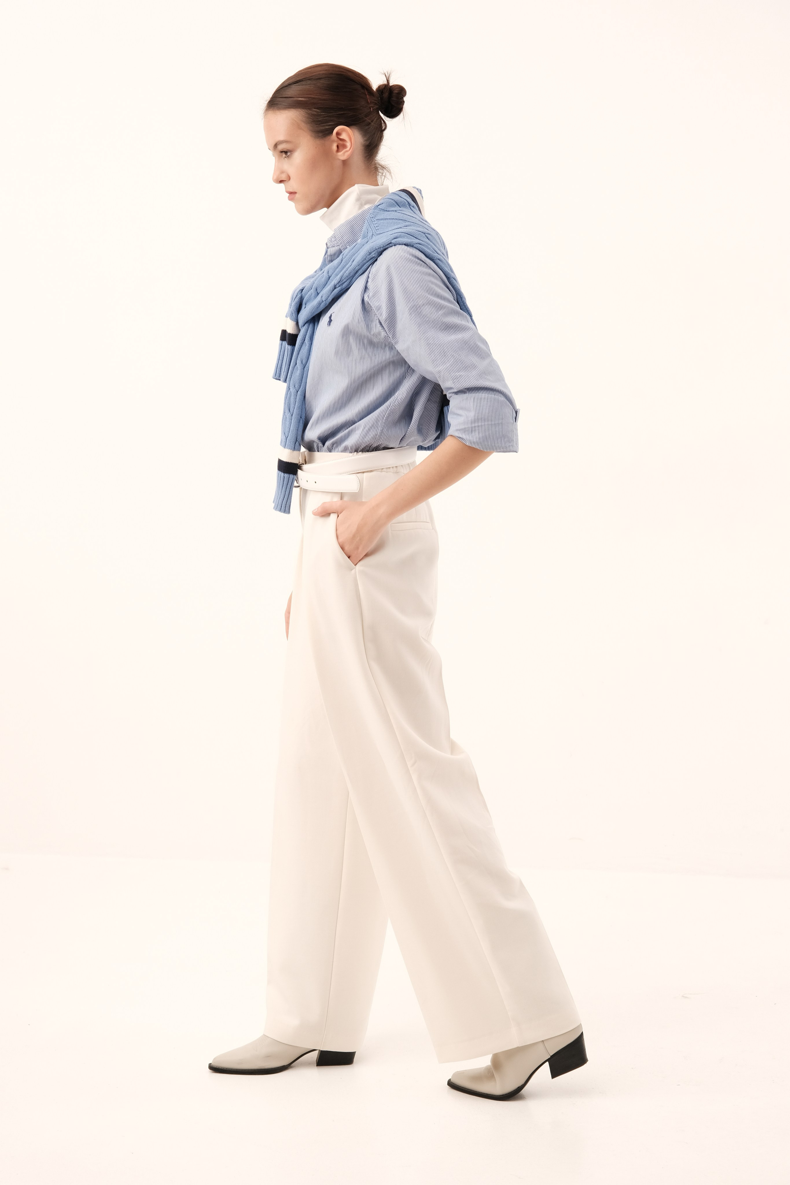 Модель для предметной съемки Милана Г. С.-Пб| Sale Easy