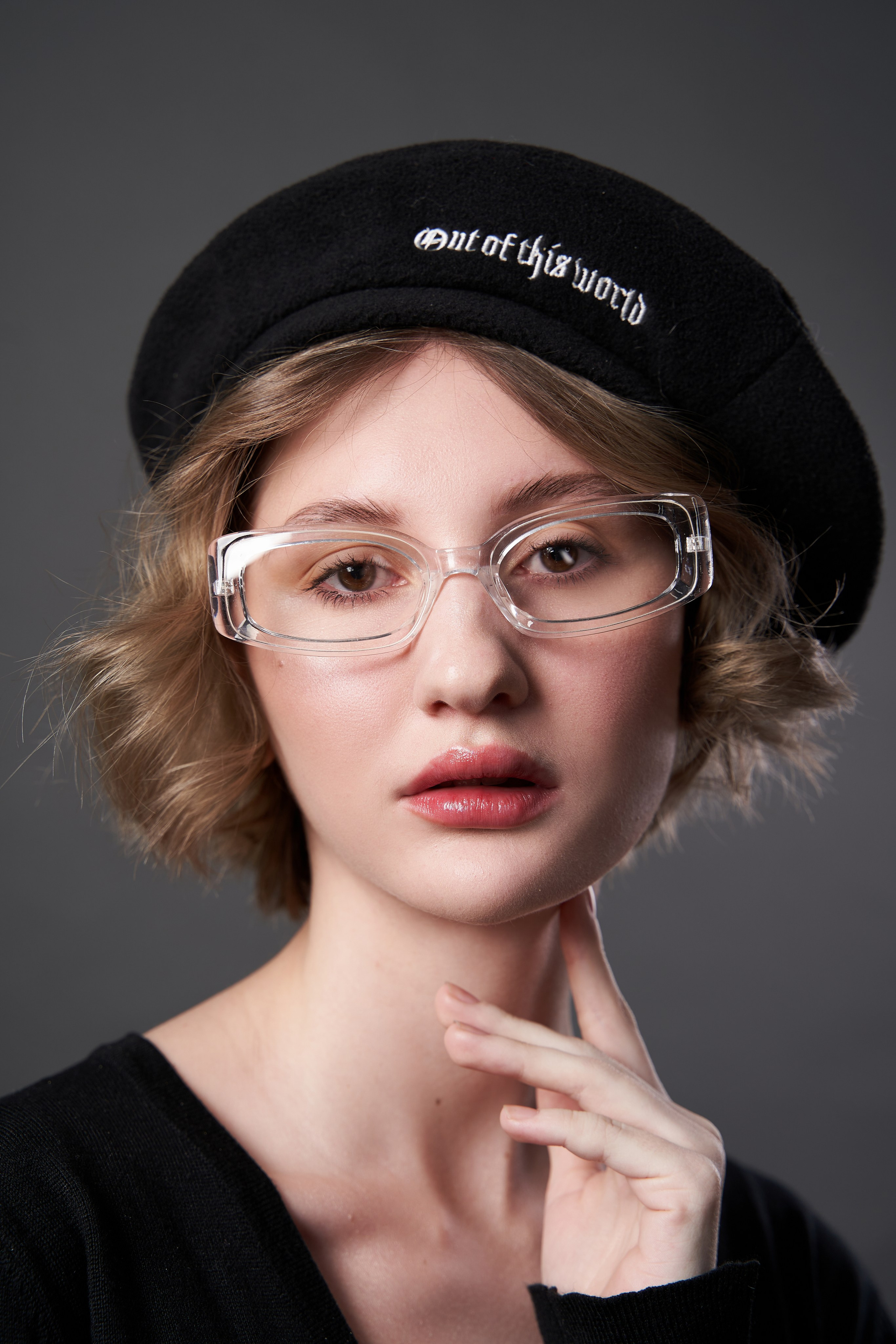 Модель для предметной съемки Кристина Красноярск| Sale Easy