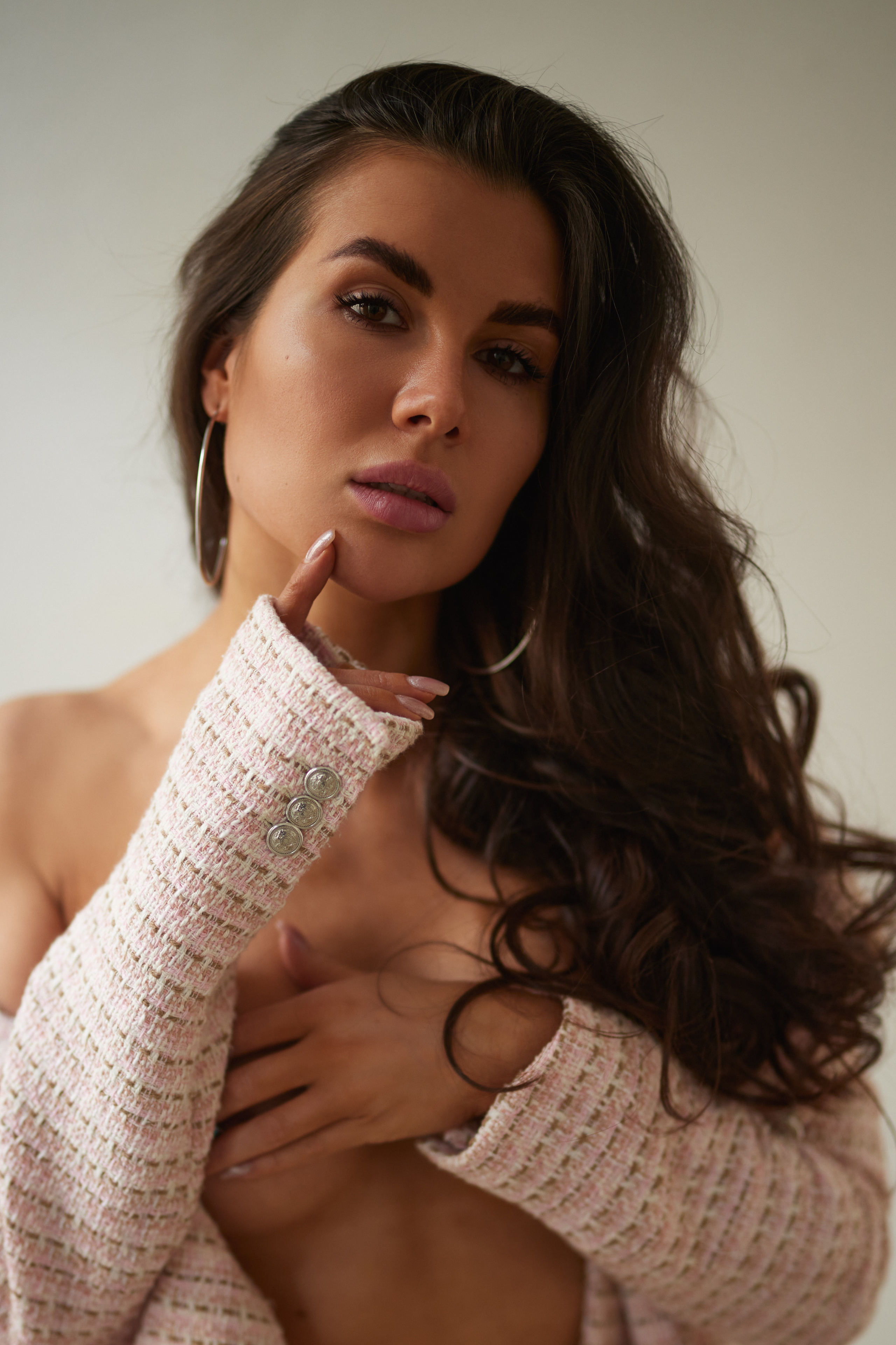 Модель для предметной съемки Полина из Москвы| Sale Easy