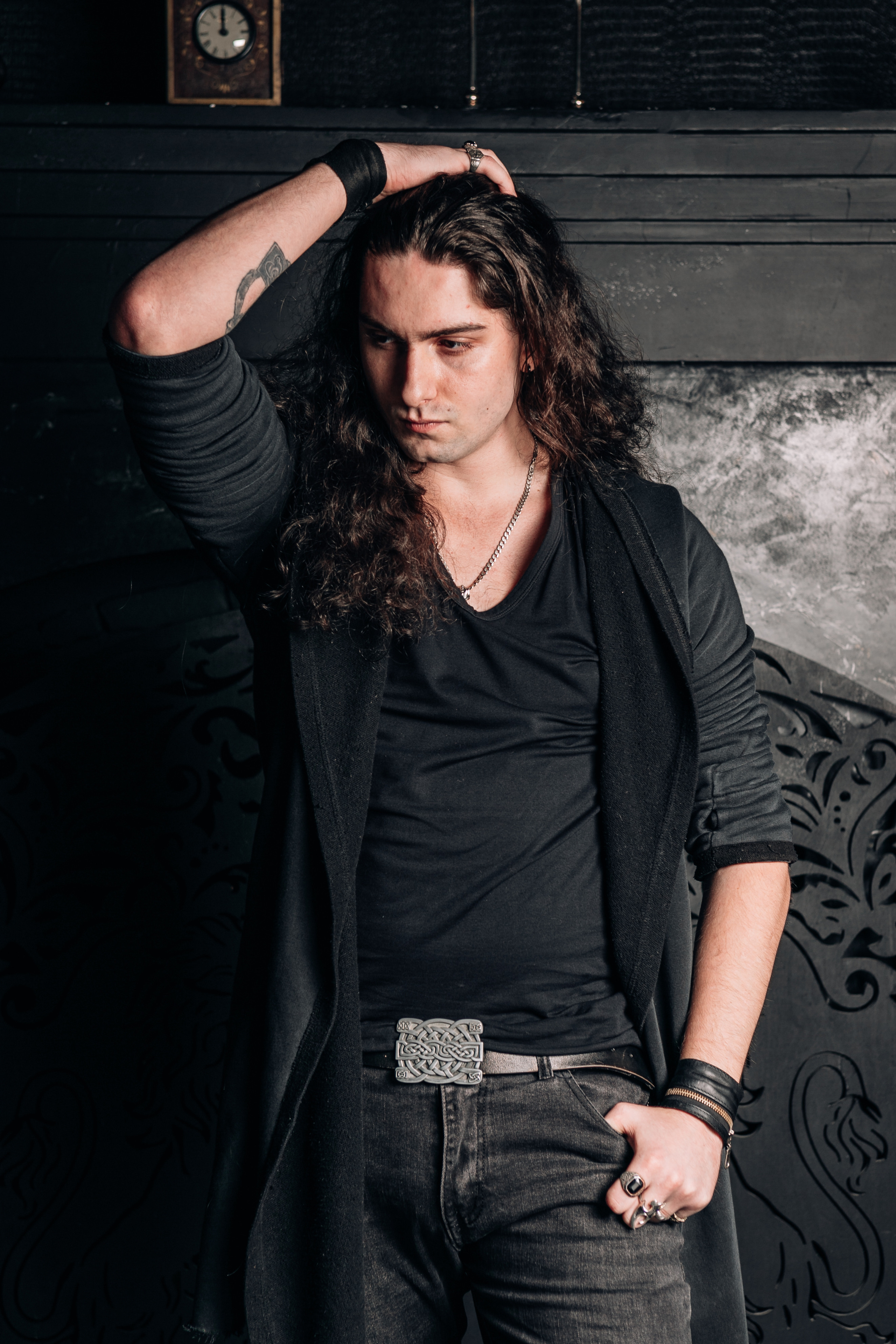 Модель для предметной съемки Николай Москва | Sale Easy