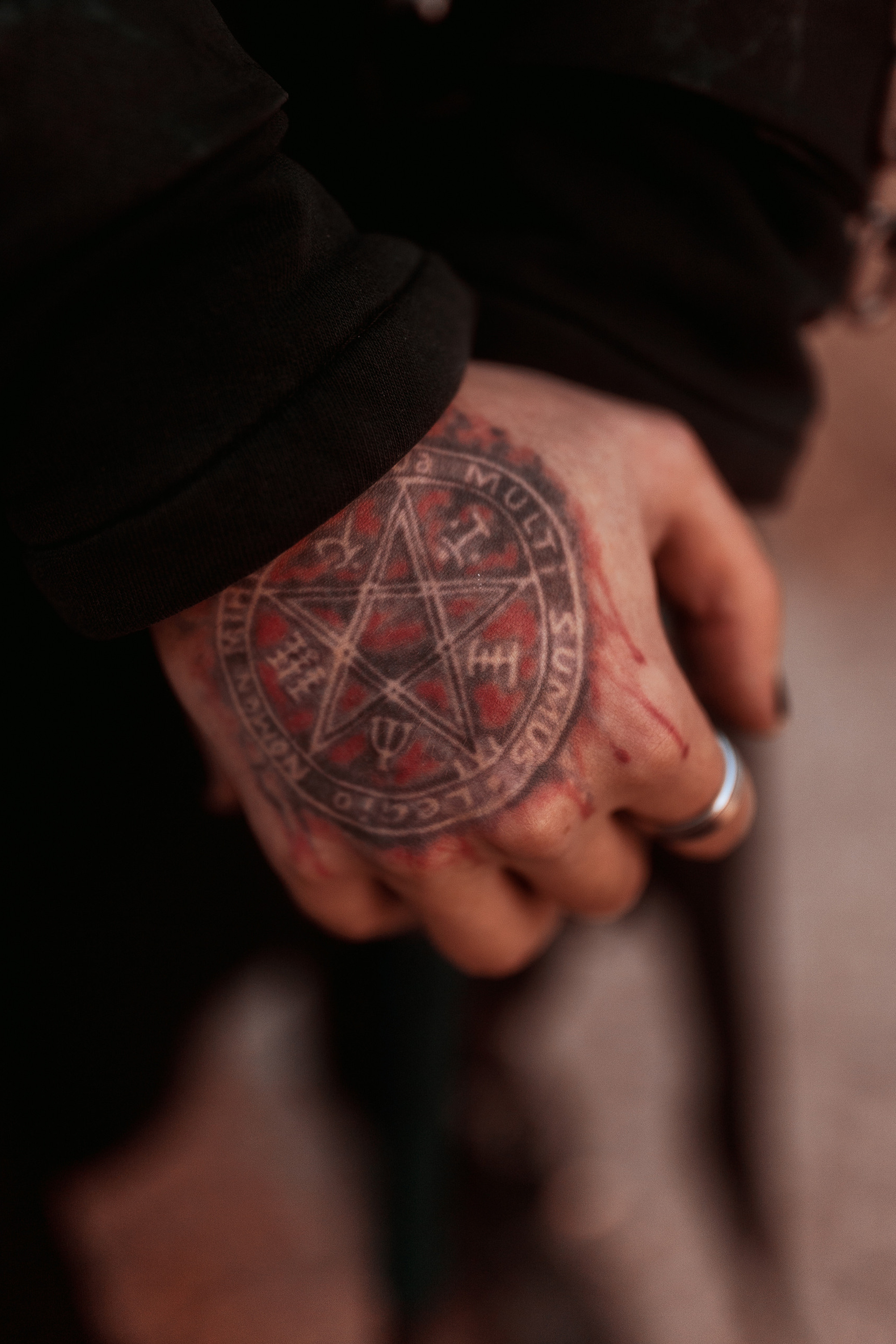 Модель для предметной съемки Дмитрий К Новосибирск| Sale Easy