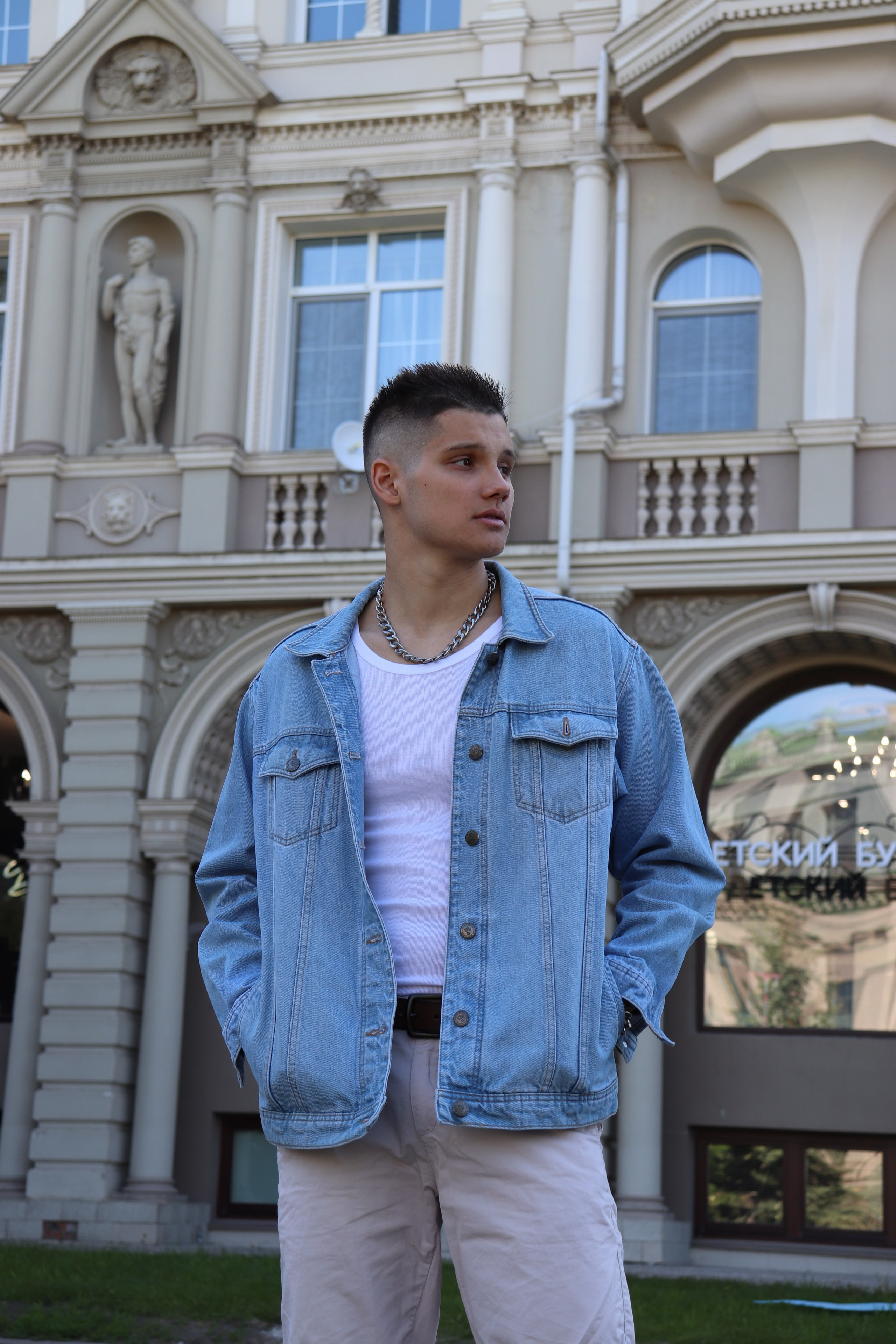 Модель для предметной съемки Тимур id 17 026 Казань| Sale Easy