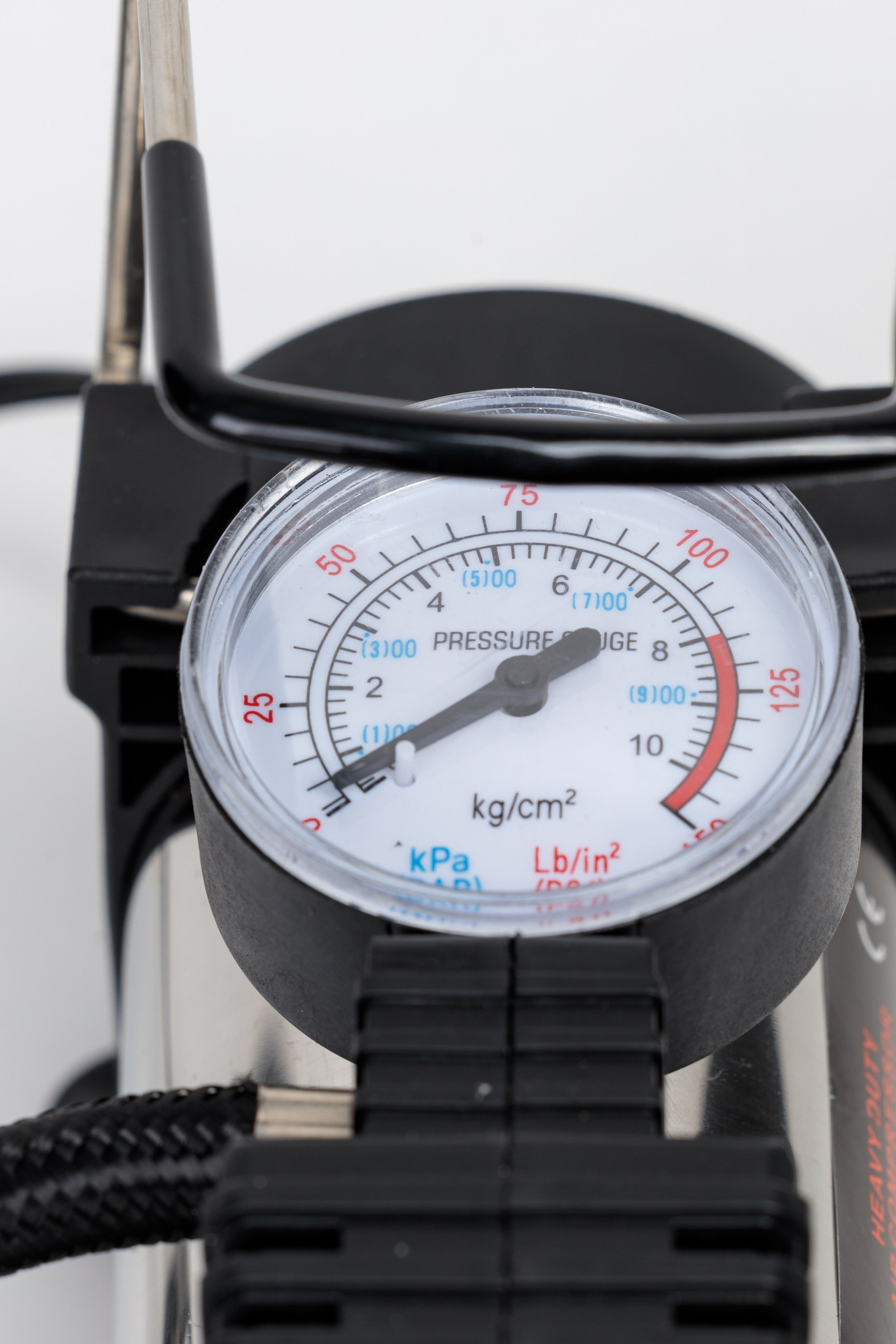 Предметная съемка техники, которая подчеркивает функциональность и эстетику продукта.