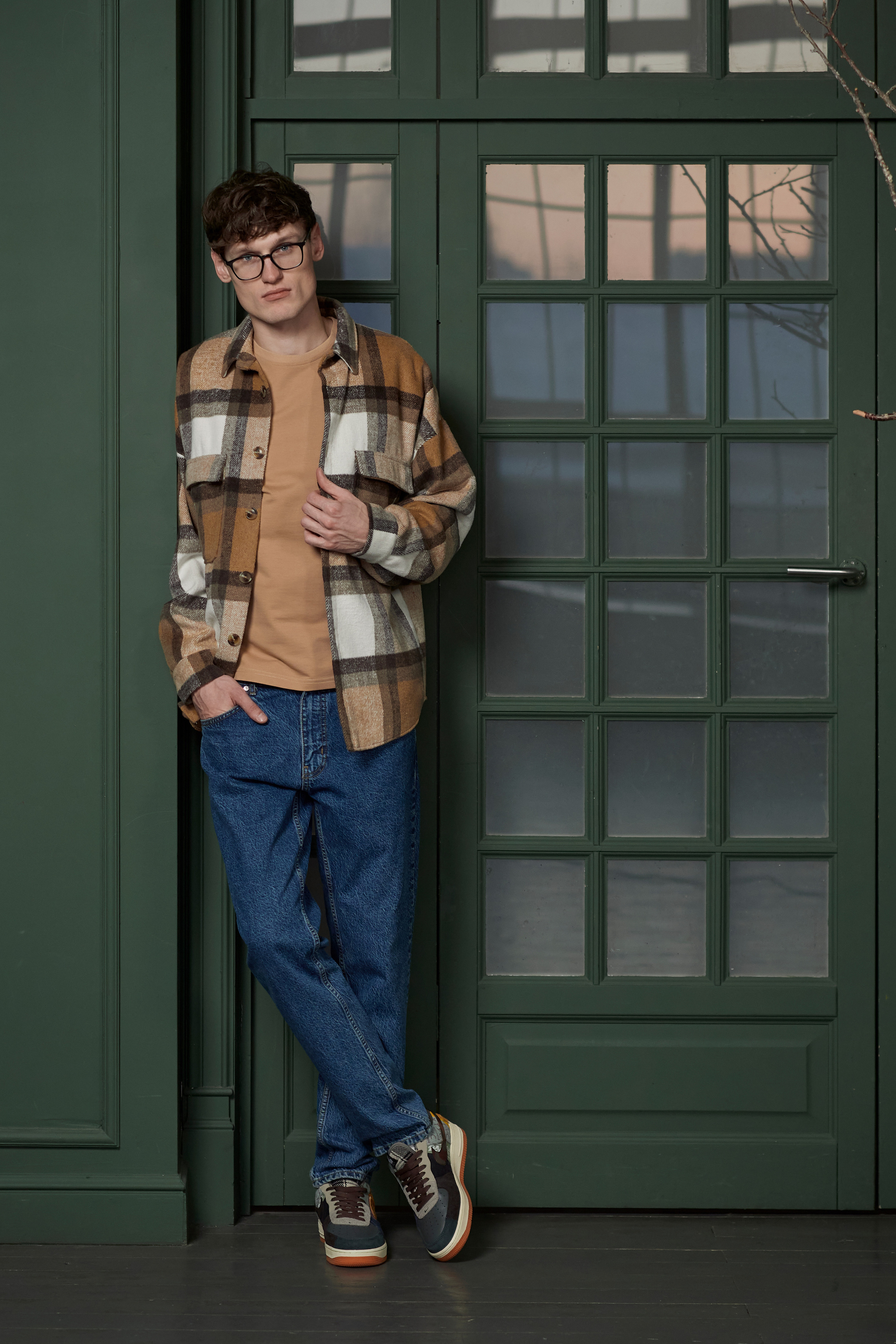 Модель для предметной съемки Илья АА Москва | Sale Easy