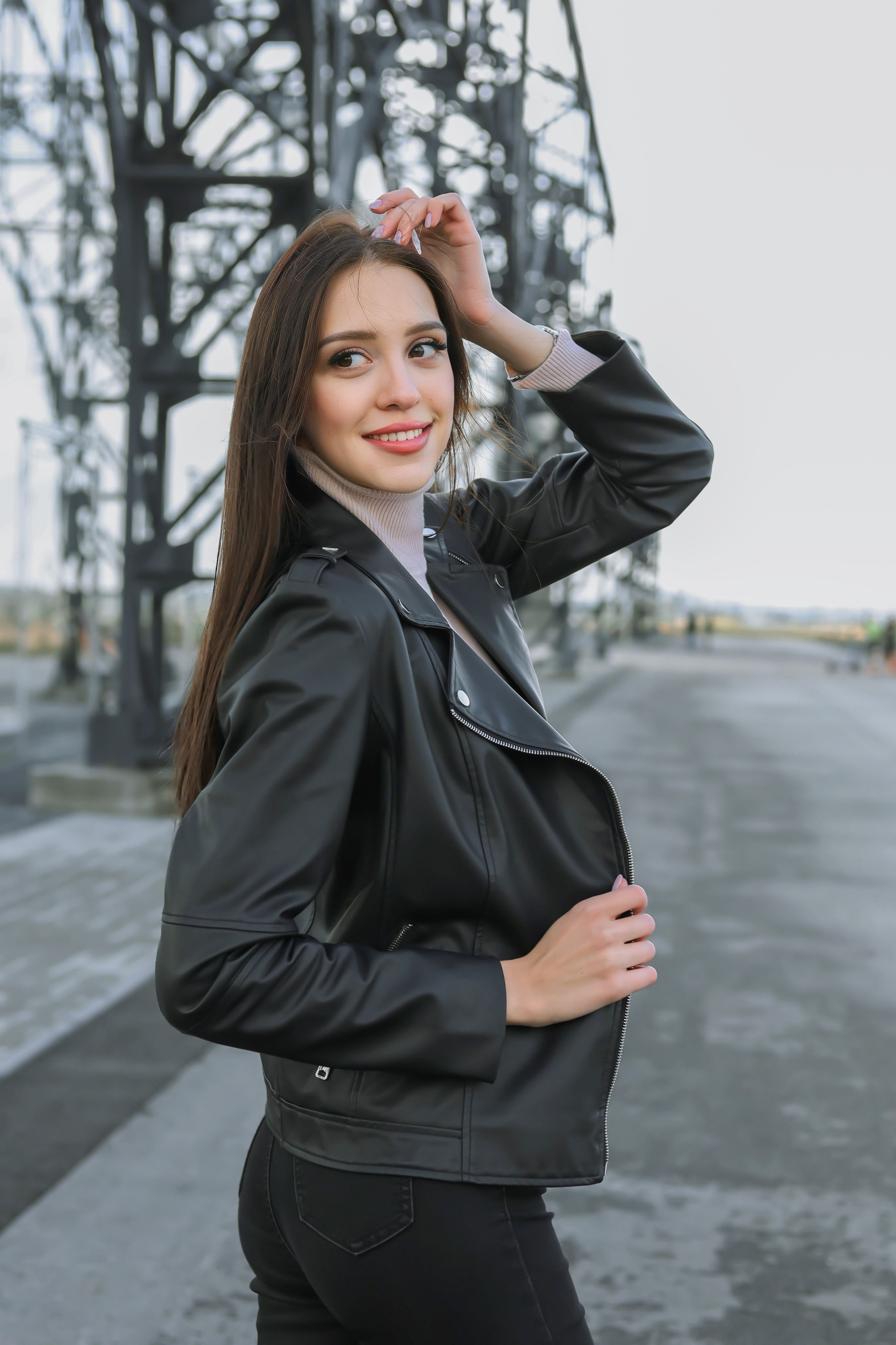 Модель для предметной съемки Юлия А. Н.Новгород| Sale Easy