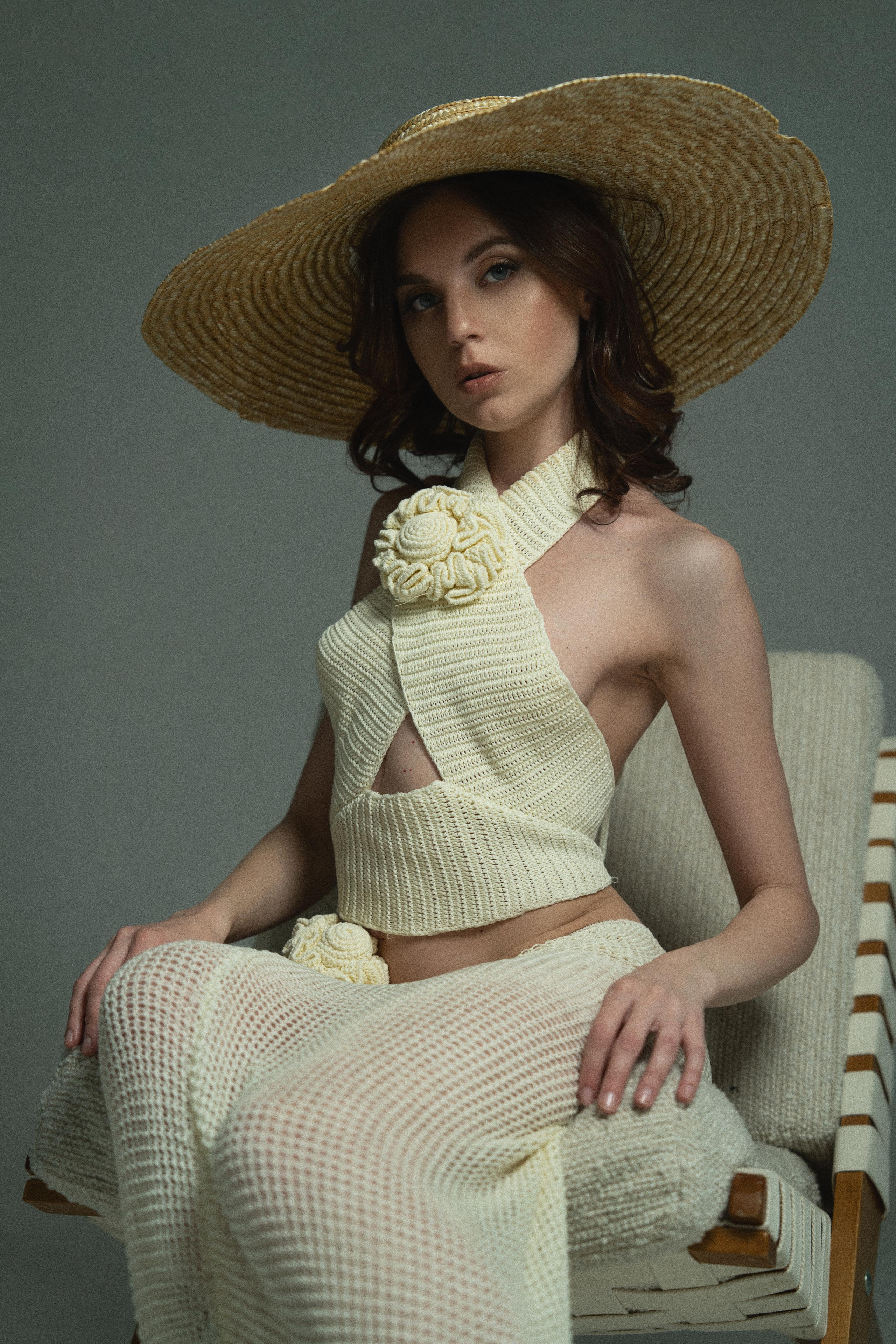 Модель для предметной съемки Евгения Б С-Петербург | Sale Easy