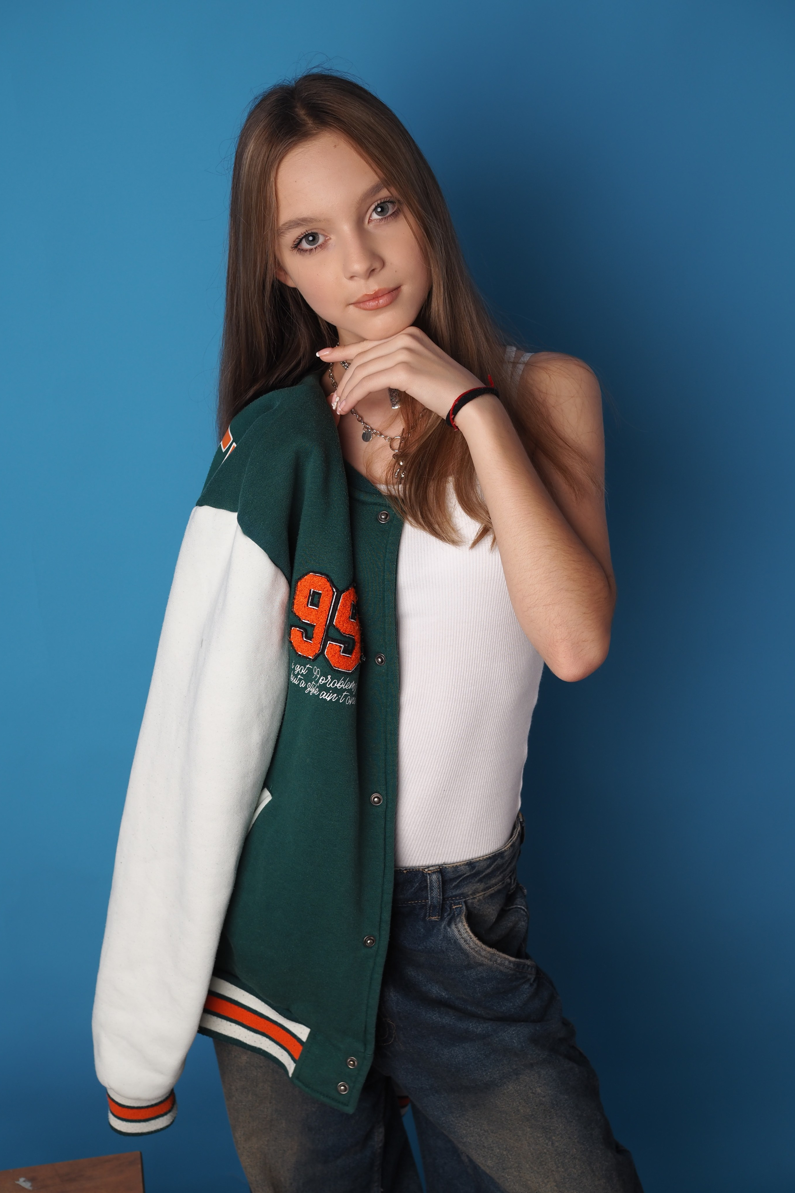 Модель для предметной съемки Дарья id 25 744 Н.Н.| Sale Easy