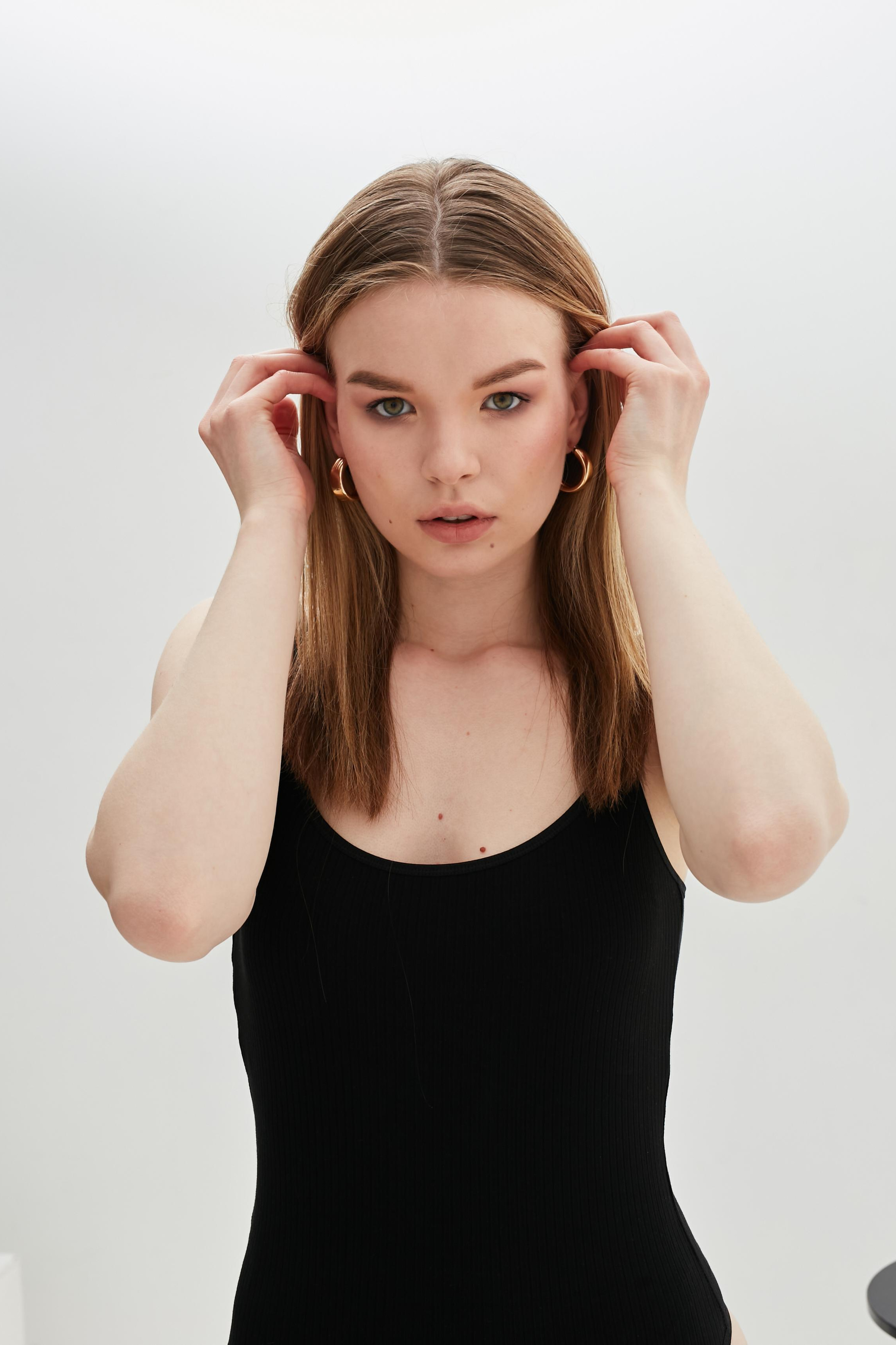 Модель для предметной съемки Евгения А. Москва| Sale Easy