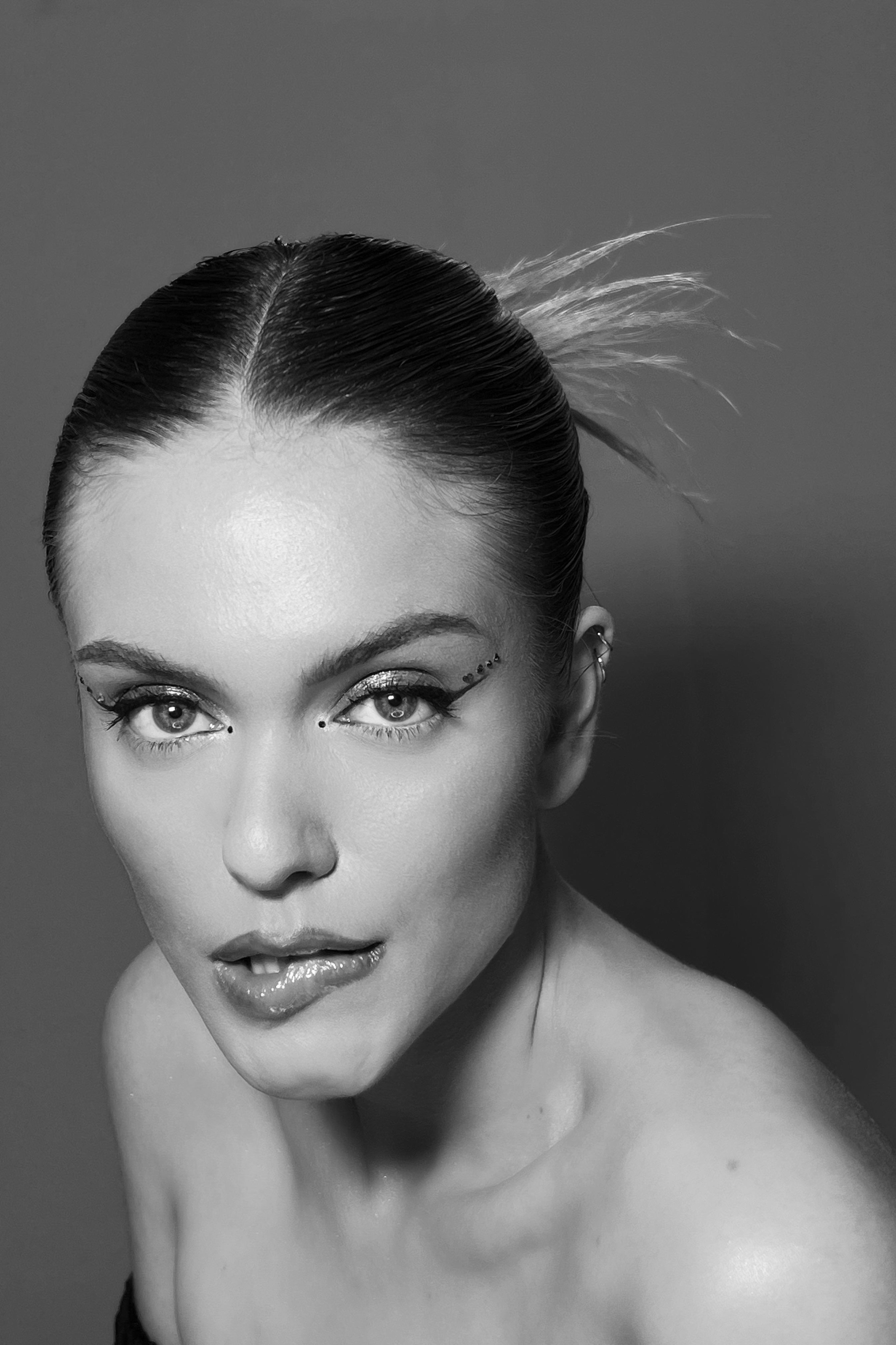 Модель для предметной съемки Эвелина С-Петербург | Sale Easy