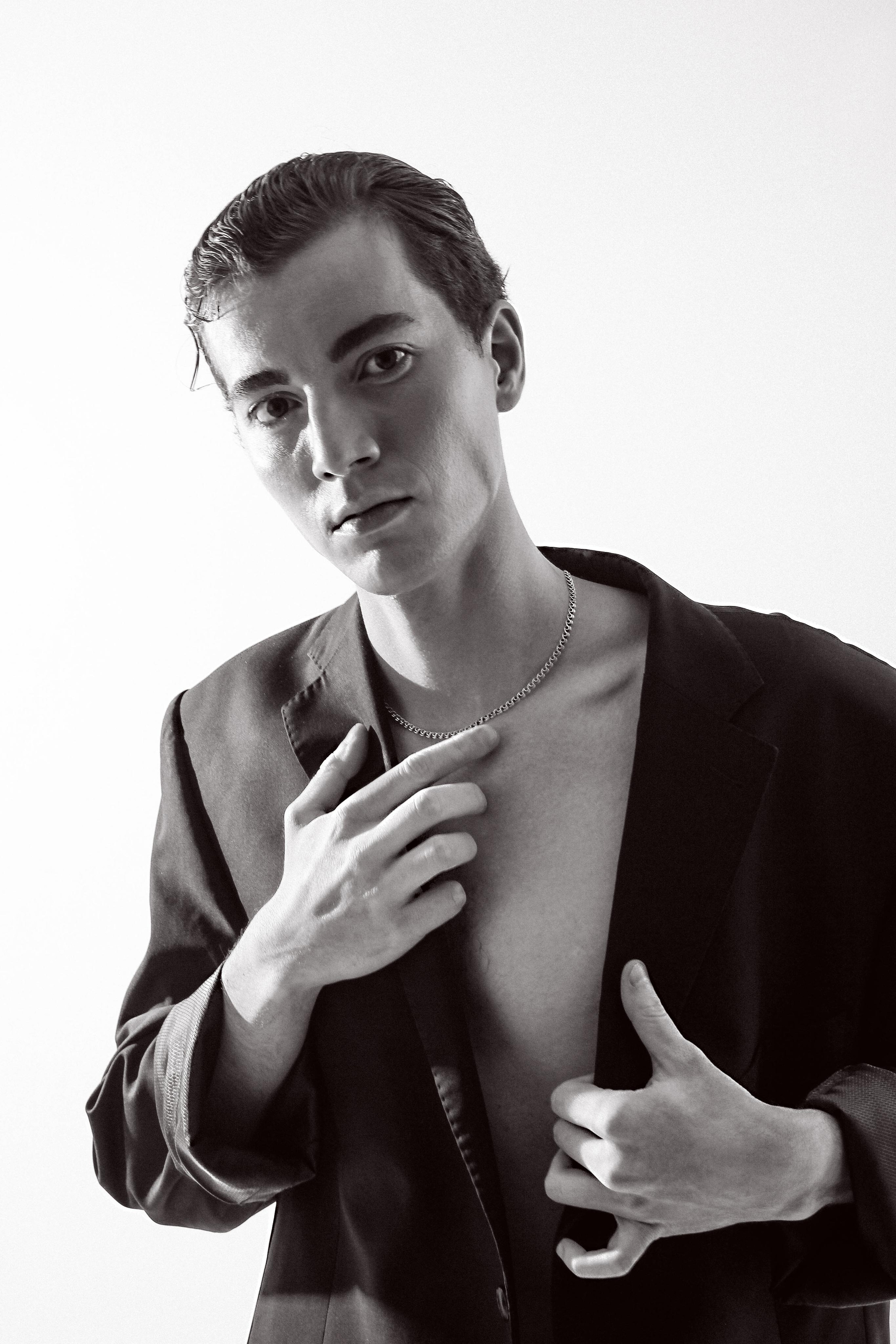 Модель для съемки на маркетплейсы Адель А Казань| Sale Easy