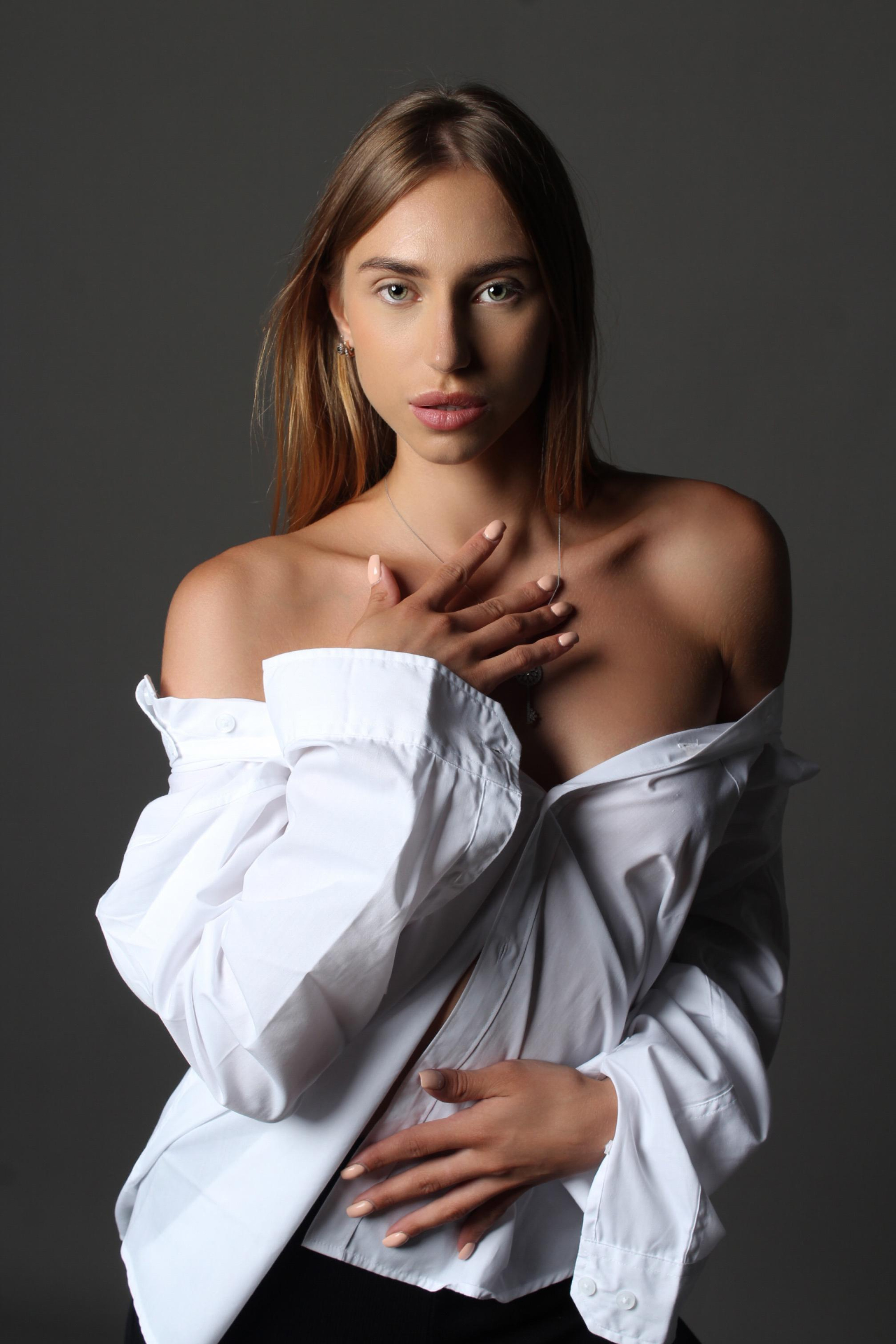 Модель для предметной съемки  Софья В Сочи| Sale Easy